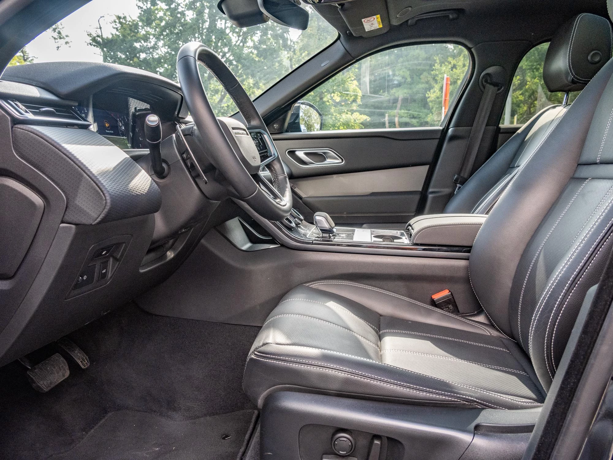 Land Rover Range Rover Velar P400e SE AWD Auto. 23MY