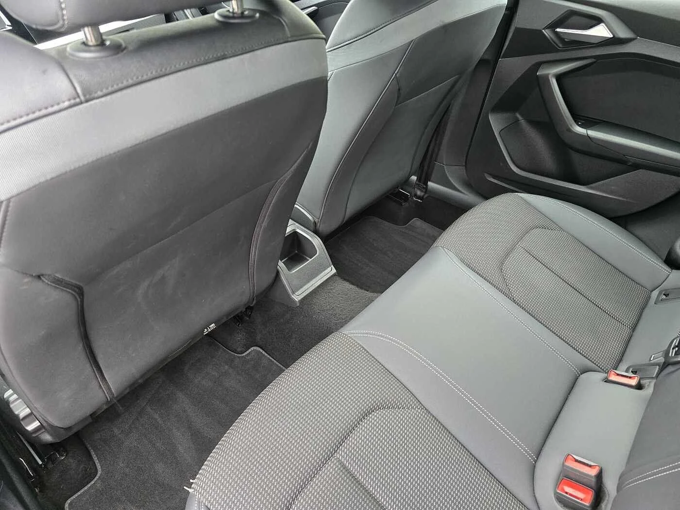 Audi-A1 Sportback-image-43