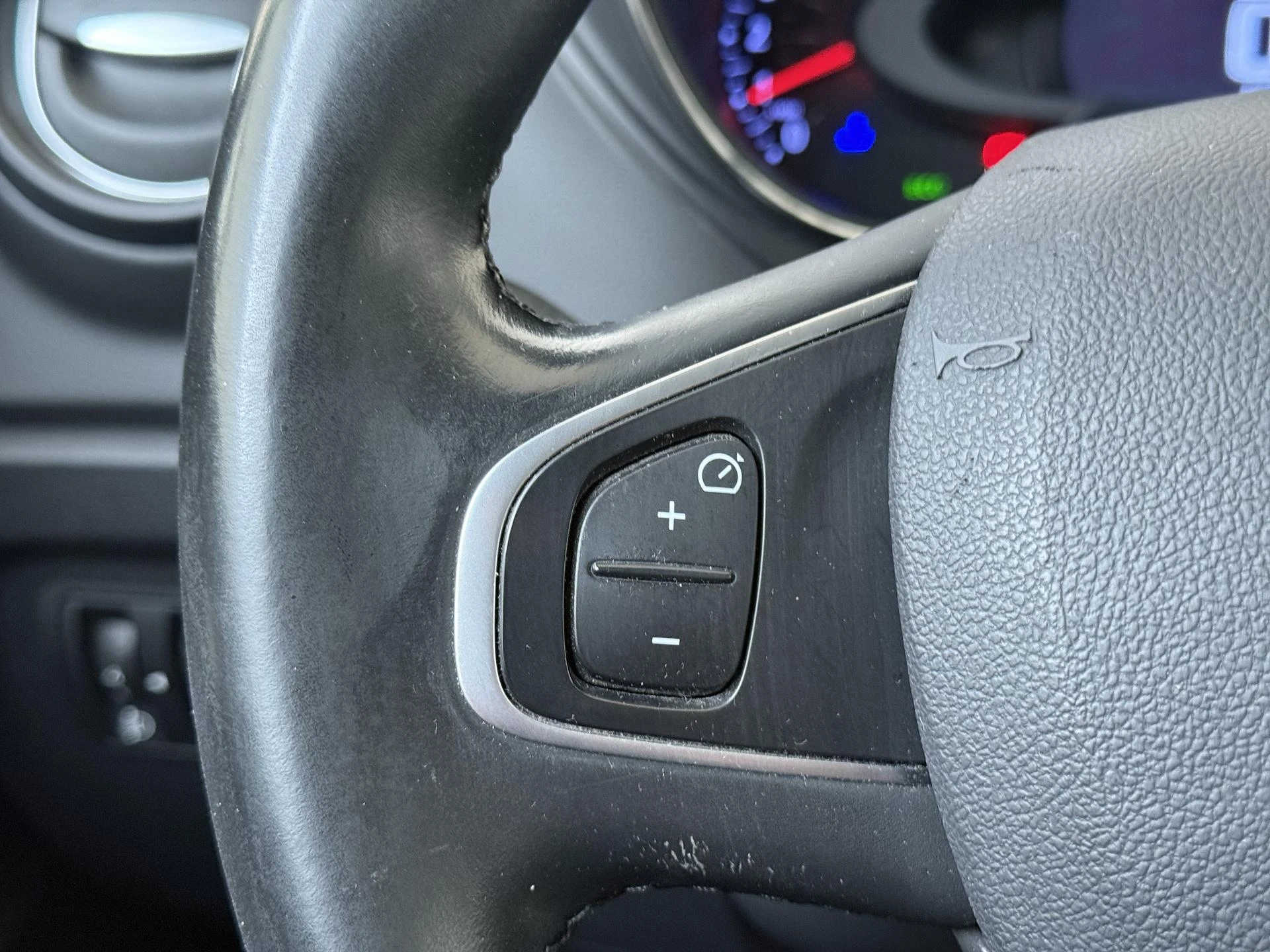 Renault-Captur-image-11