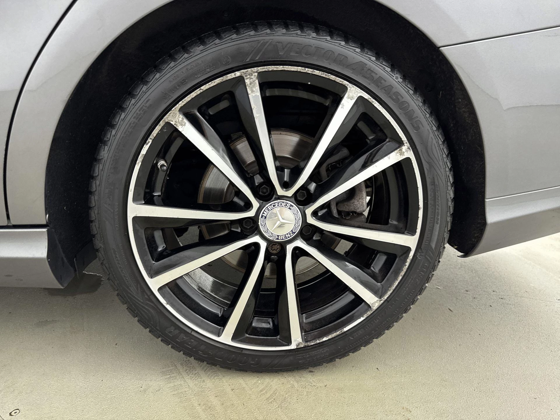 Mercedes-Benz-CLA-image-24