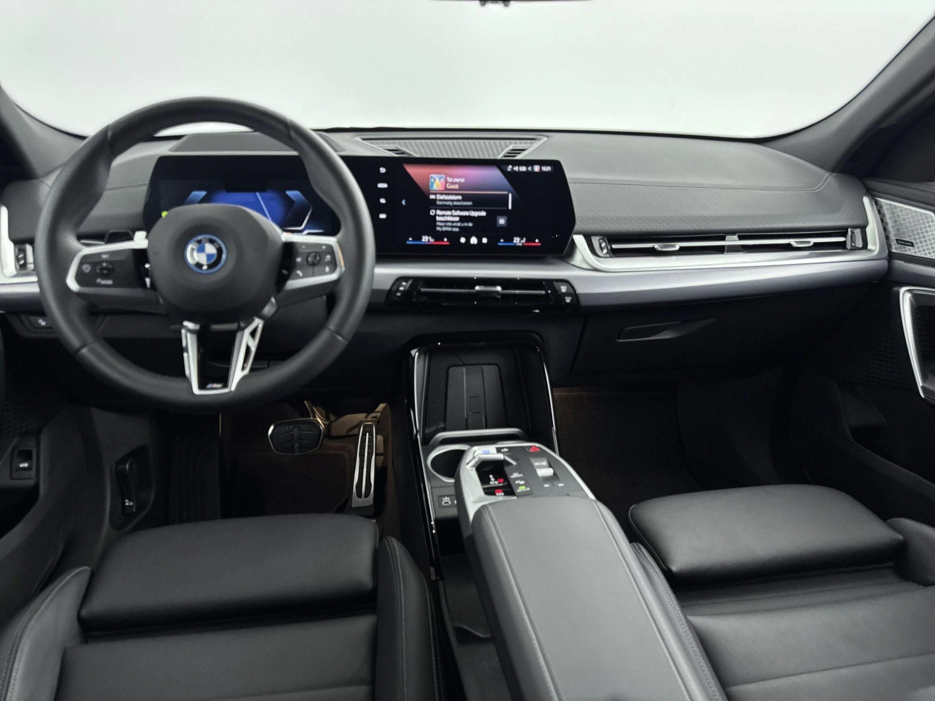 BMW-iX2-image-19