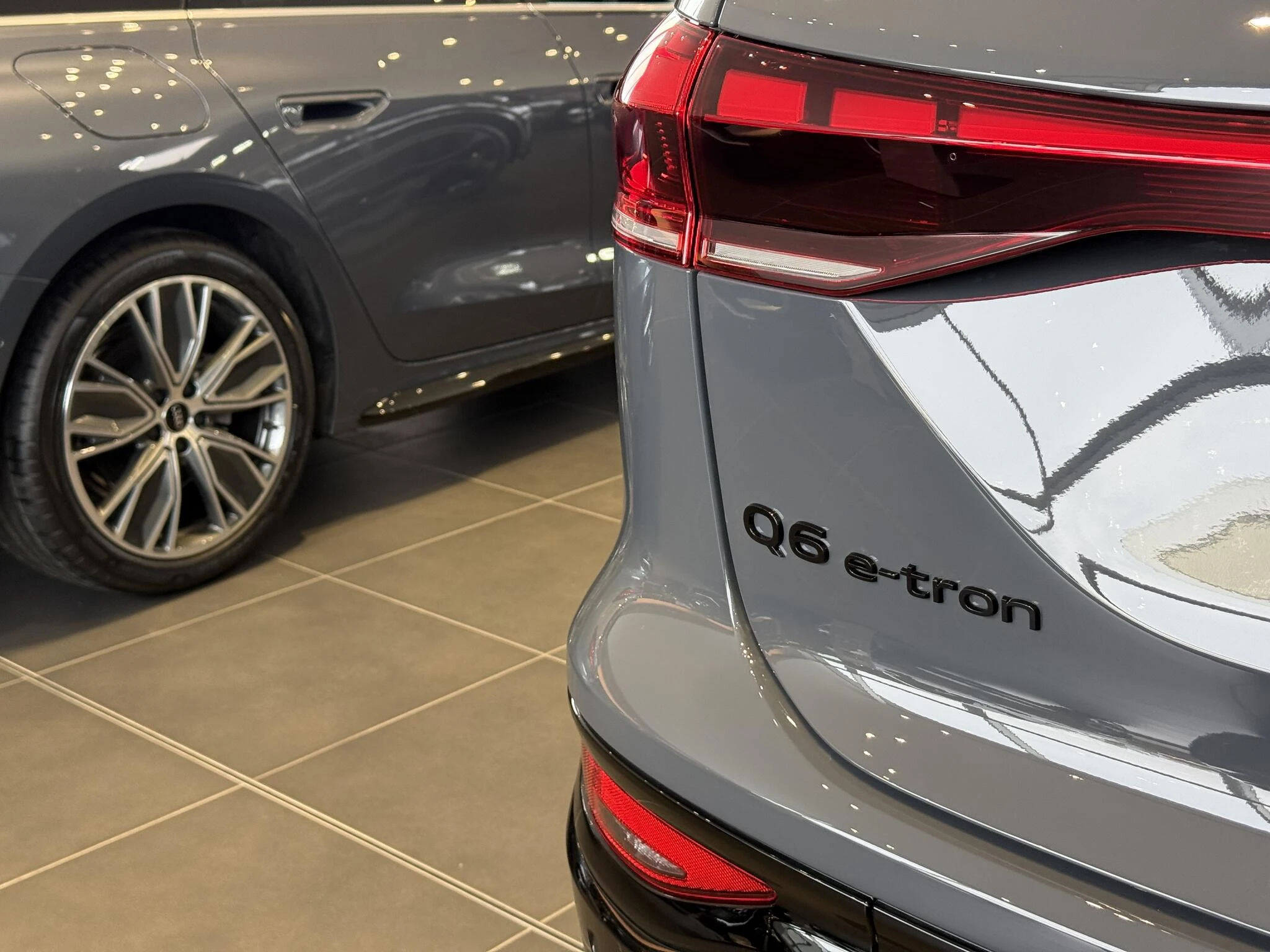 Audi-Q6 e-tron-image-6
