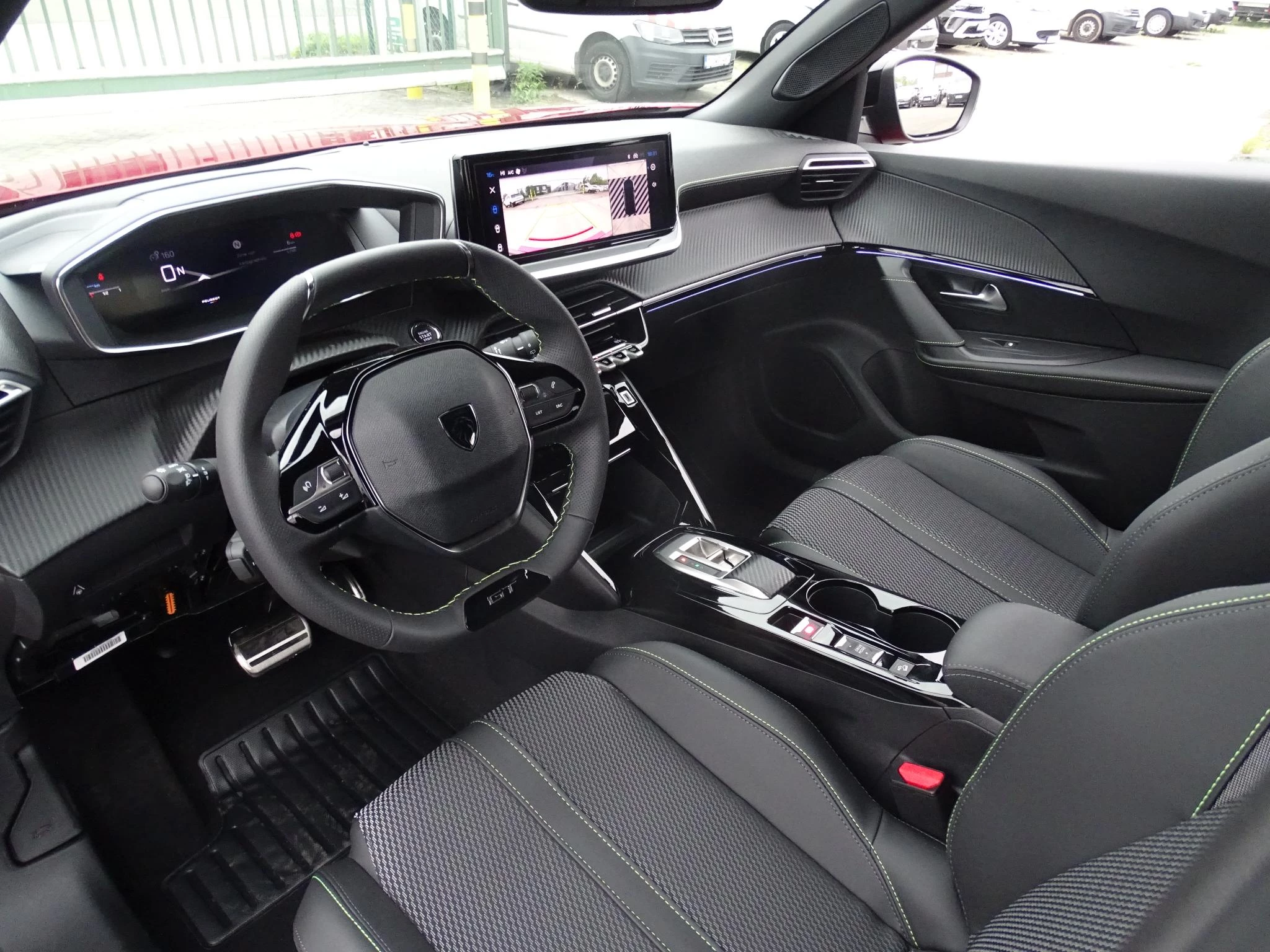Peugeot 2008 1.2 HYBRID 145 e-DSC6 GT