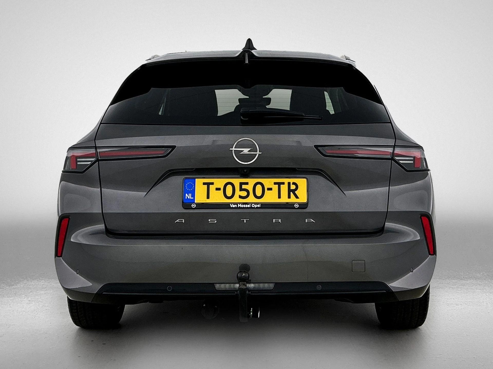 Opel-Astra-image-2