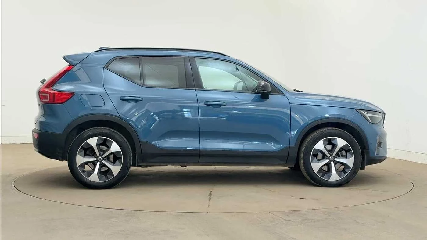 Volvo-XC40-image-2