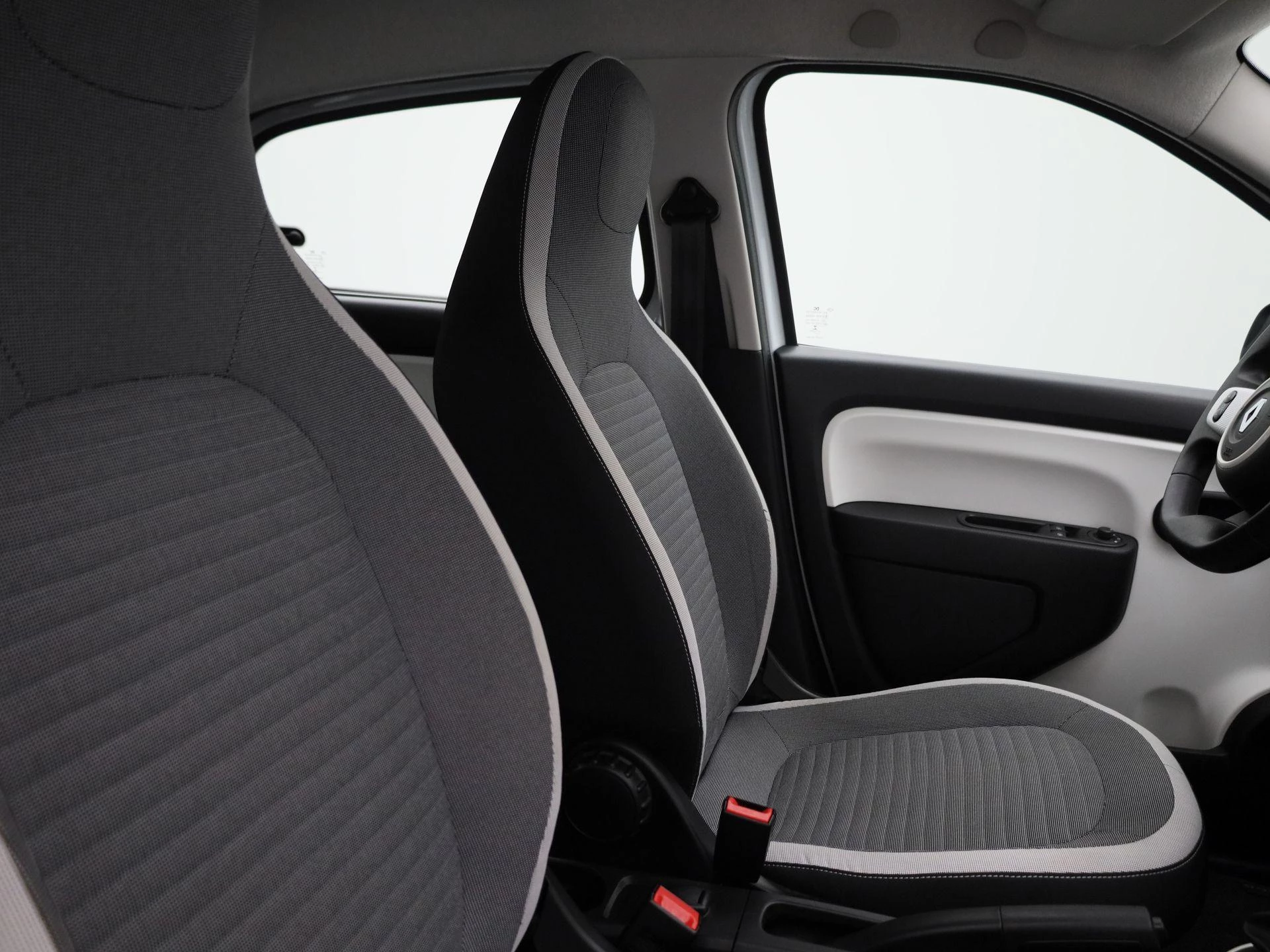 Renault-Twingo-image-25