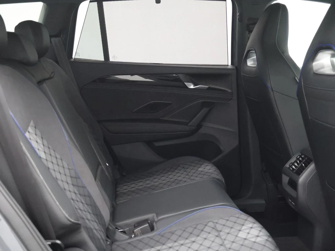 Volkswagen-Tayron-image-5