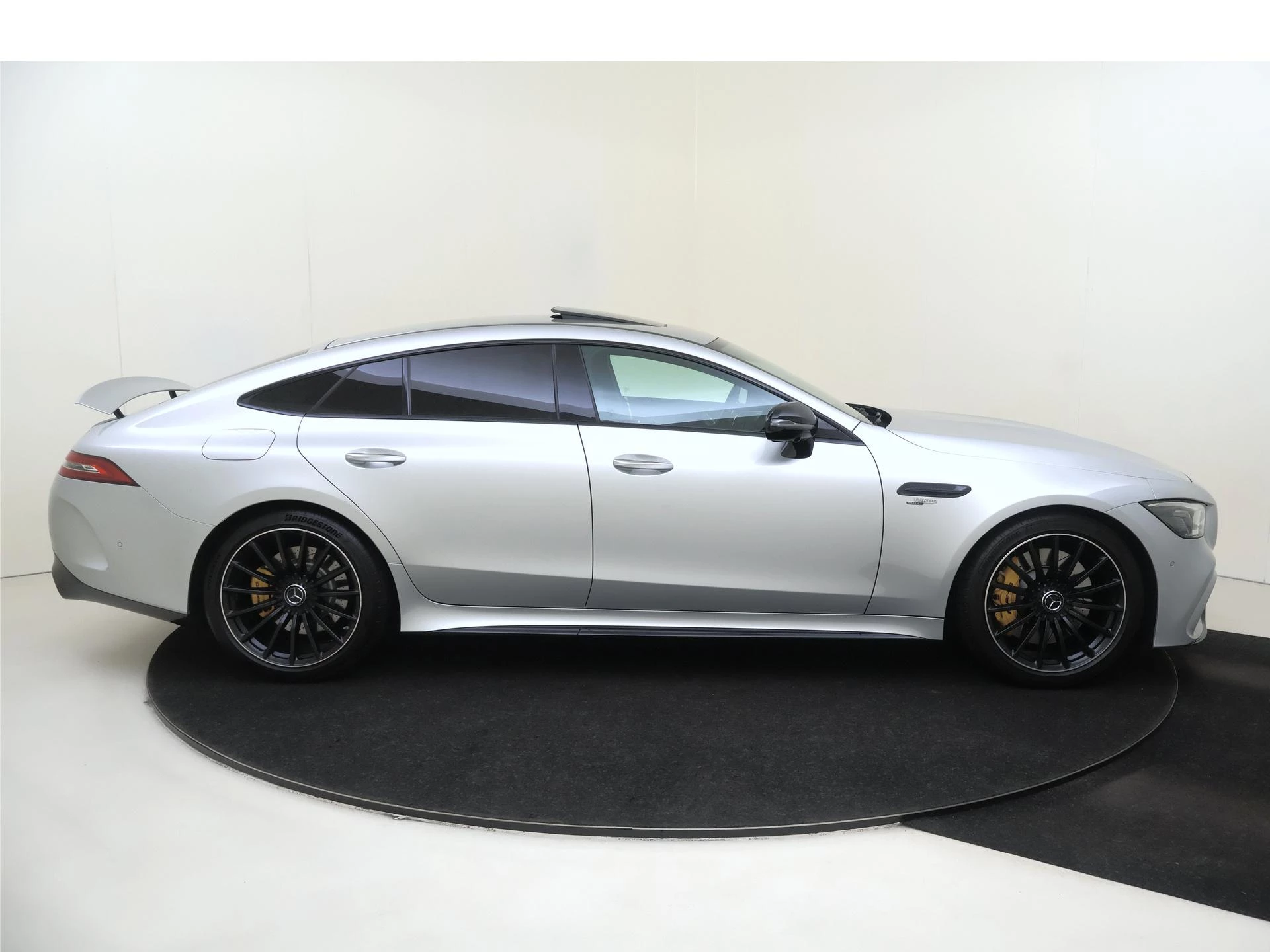 Mercedes-AMG-GT-image-10