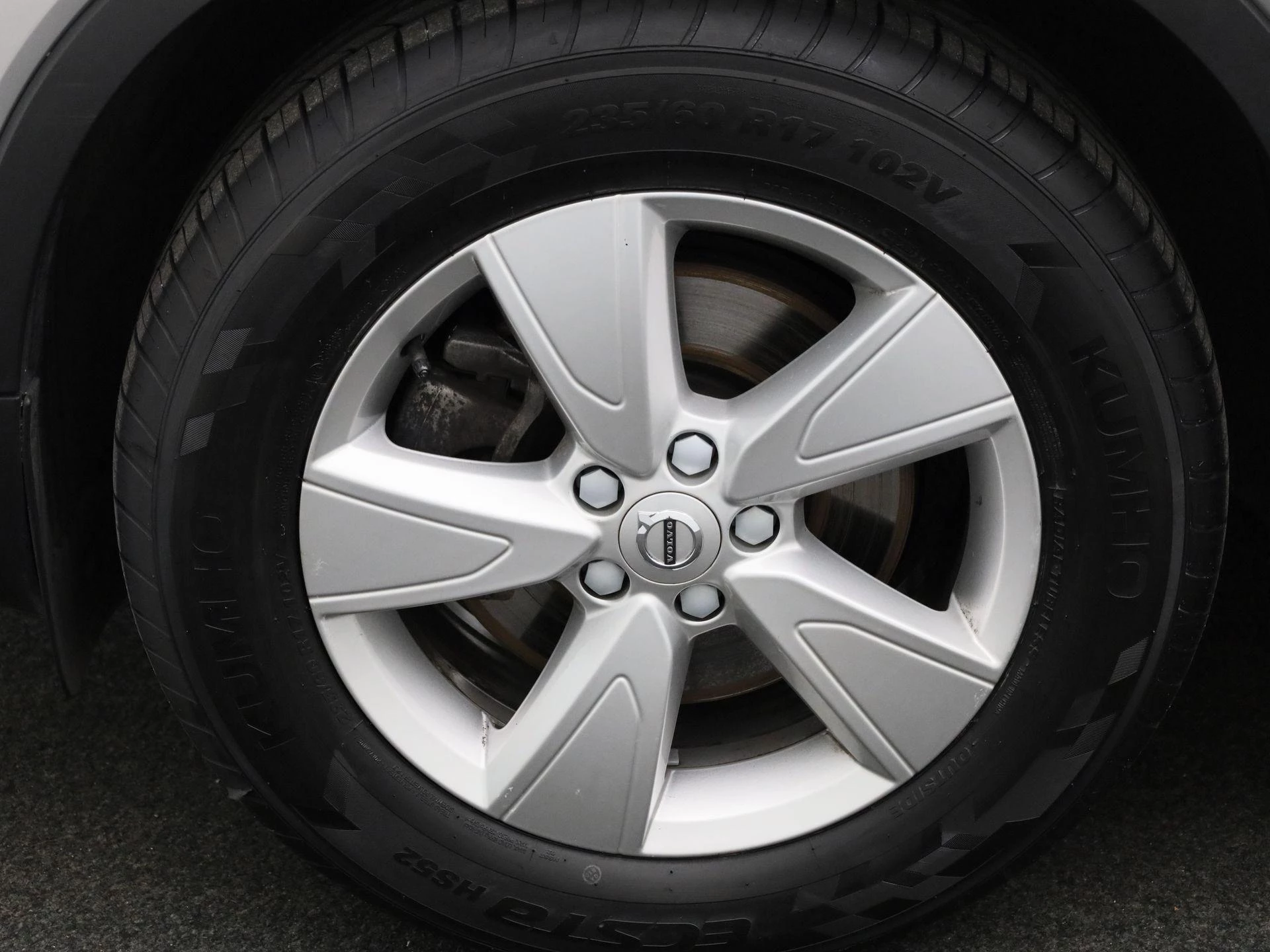 Volvo XC40 B3 Essential DCT