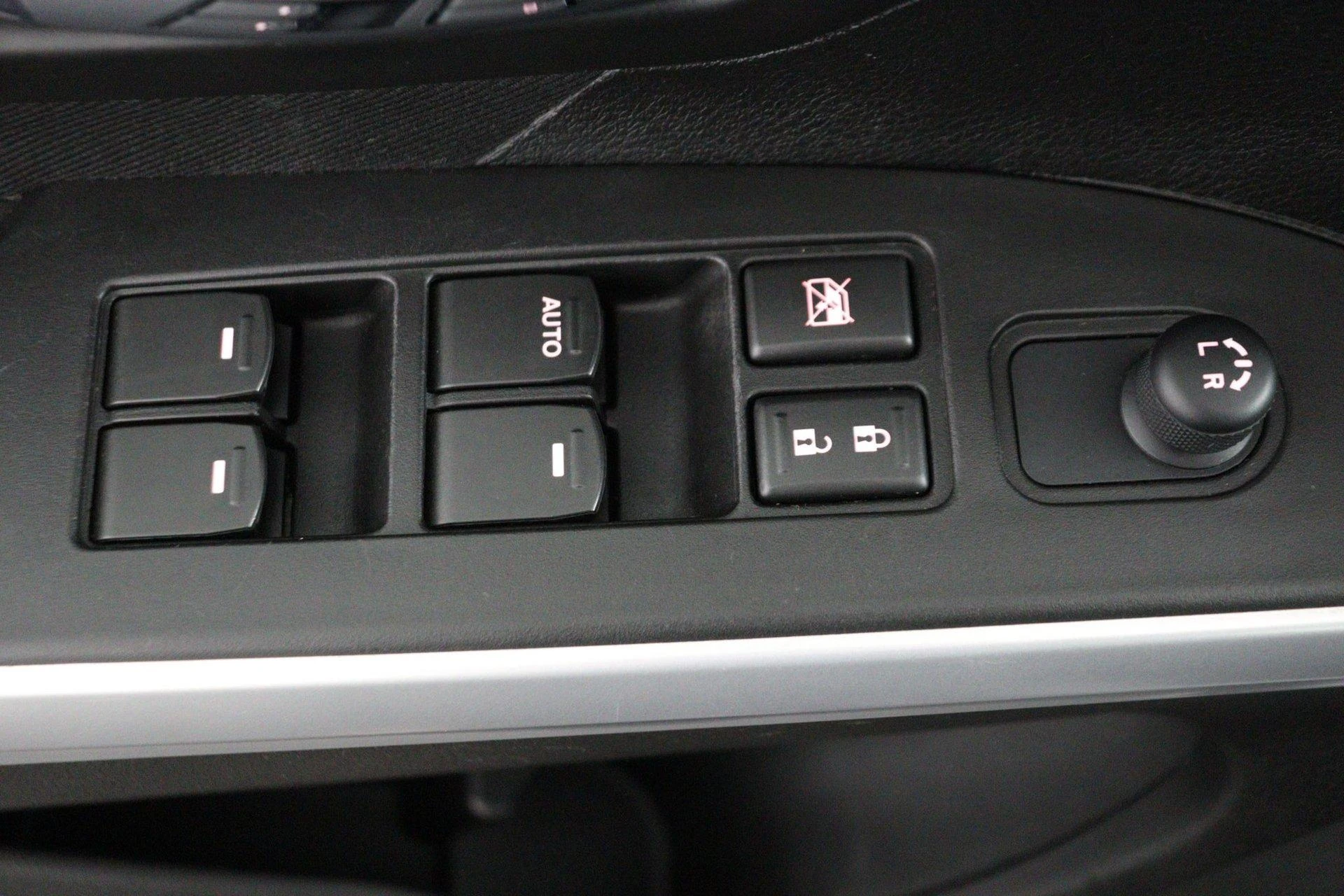 Suzuki-S-Cross-image-27