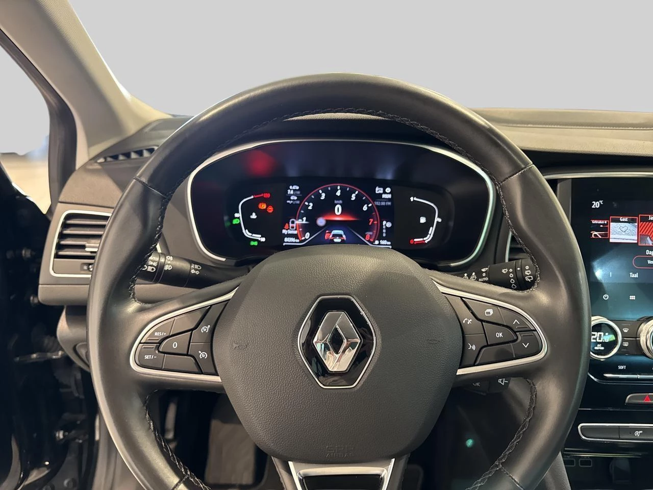 Renault-Mégane Grand Tour-image-12