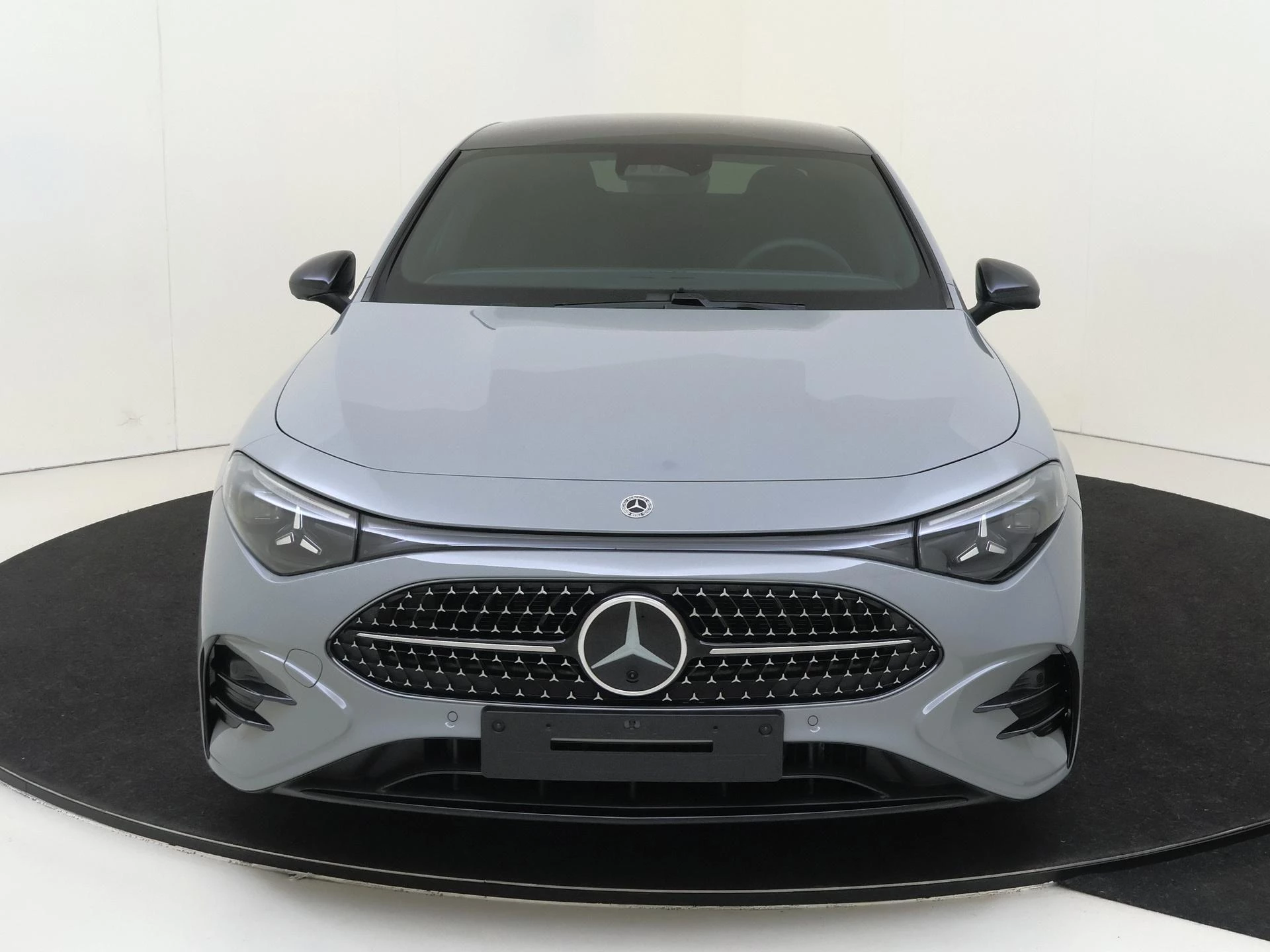 Mercedes-Benz-CLA-image-5