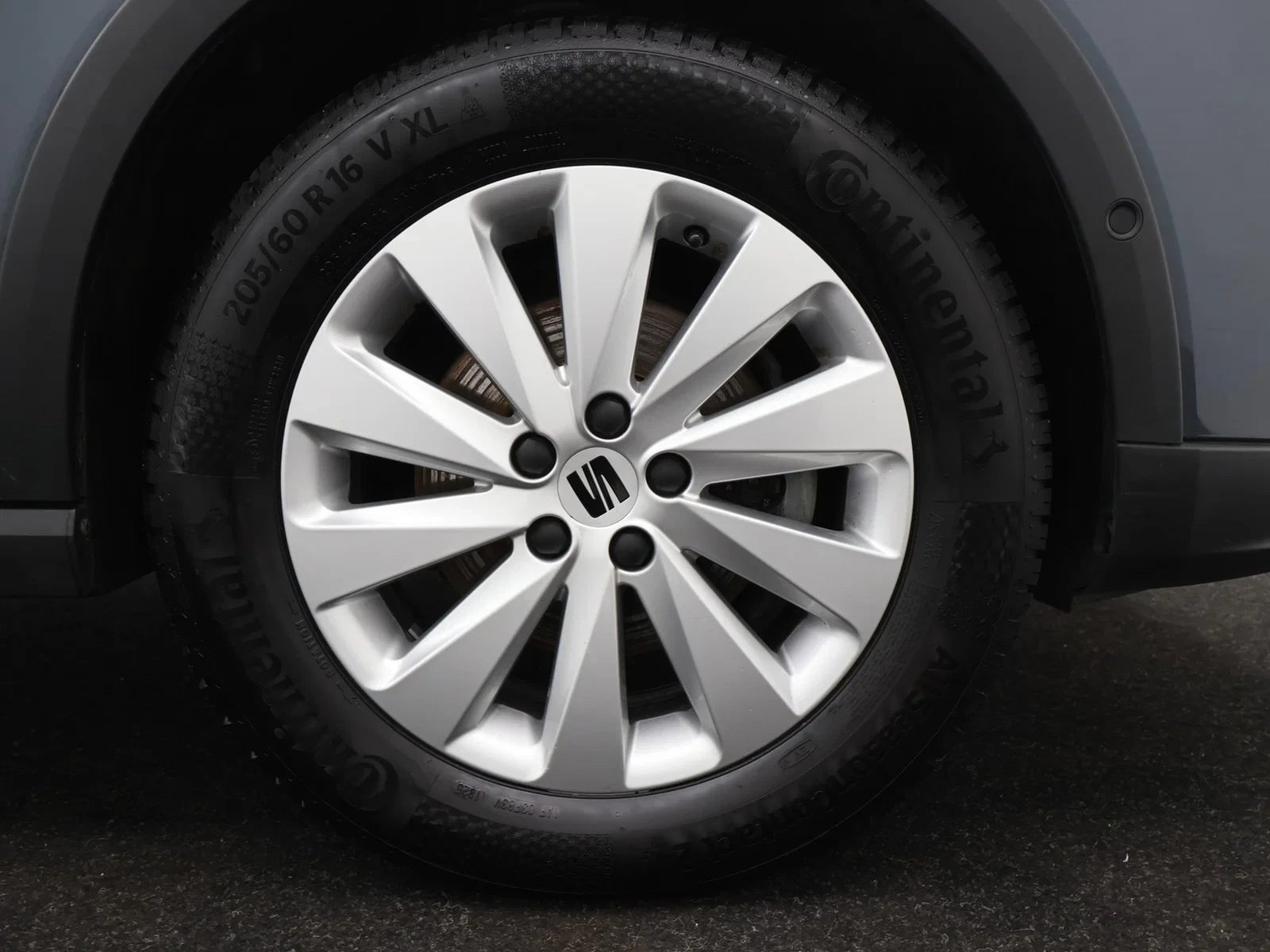 SEAT-Arona-image-7