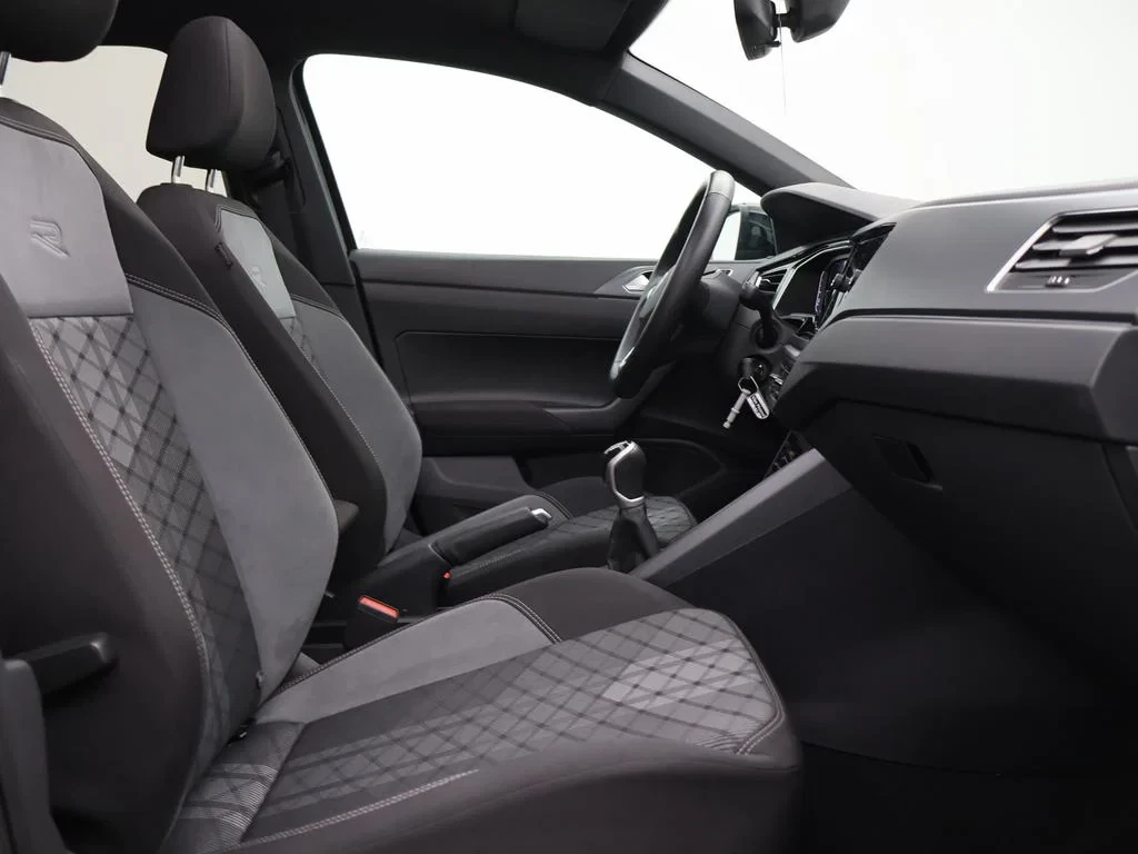 Volkswagen-Taigo-image-9