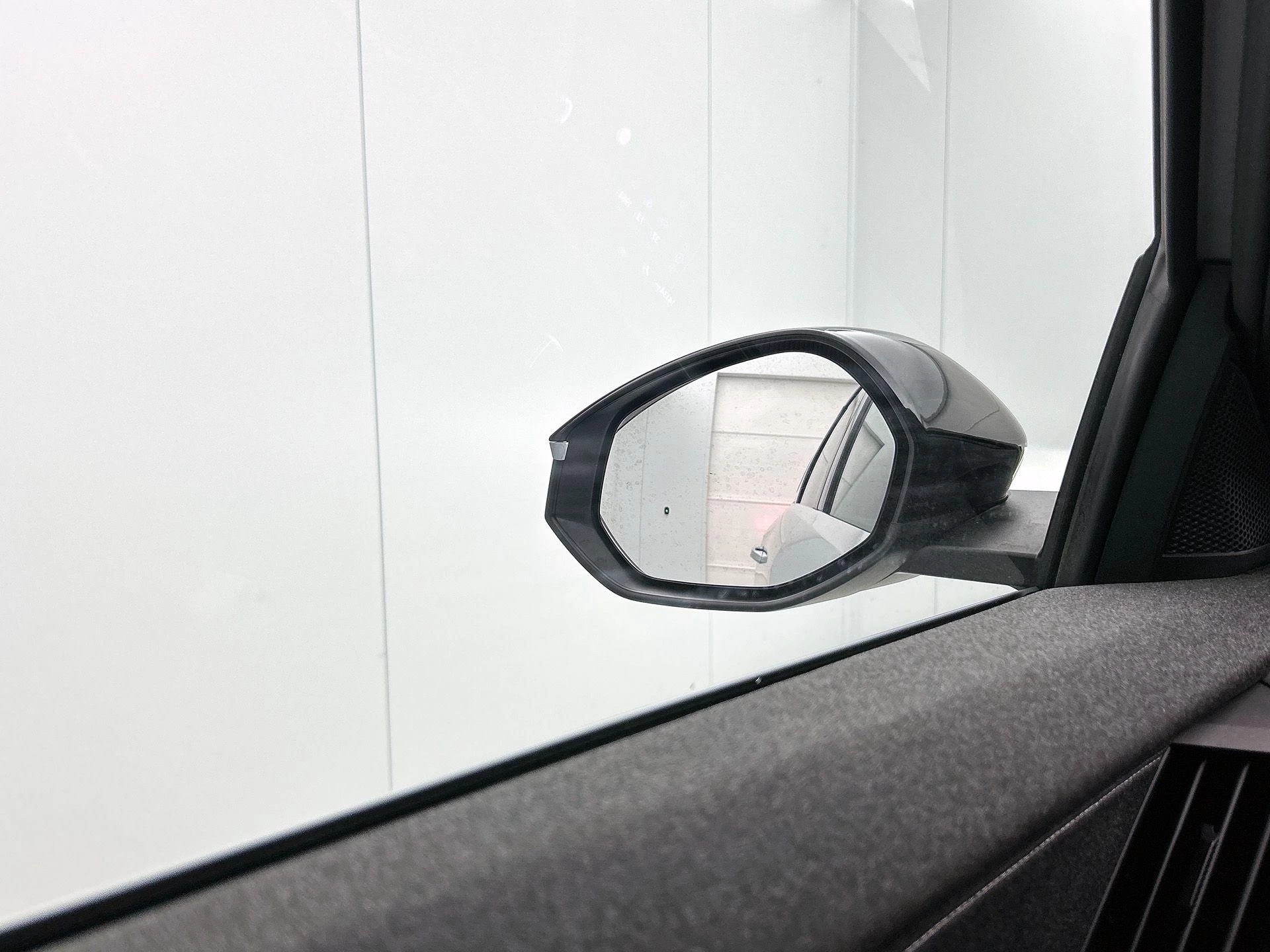 Opel-Grandland-image-18