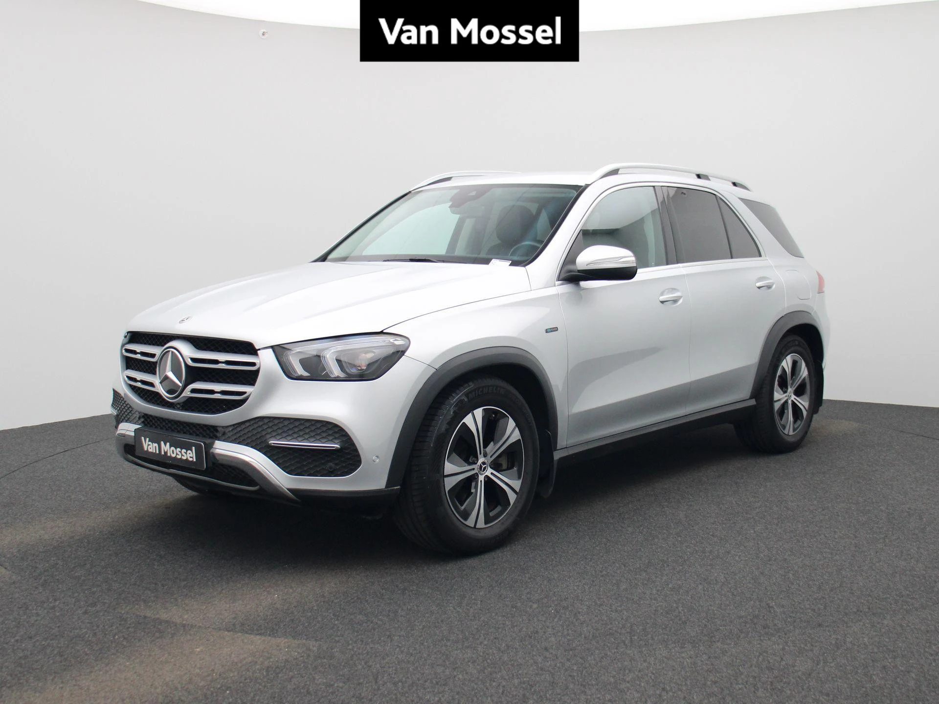 Mercedes-Benz-GLE-image-0