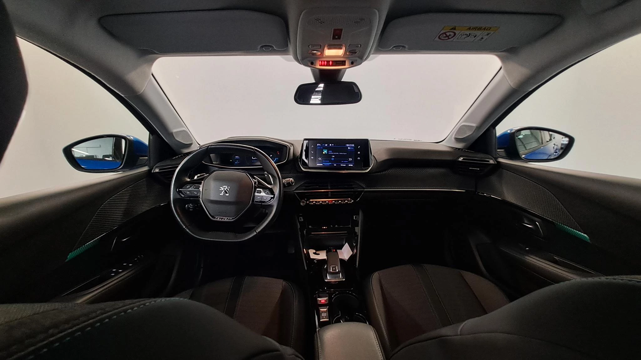 Peugeot-208-image-11