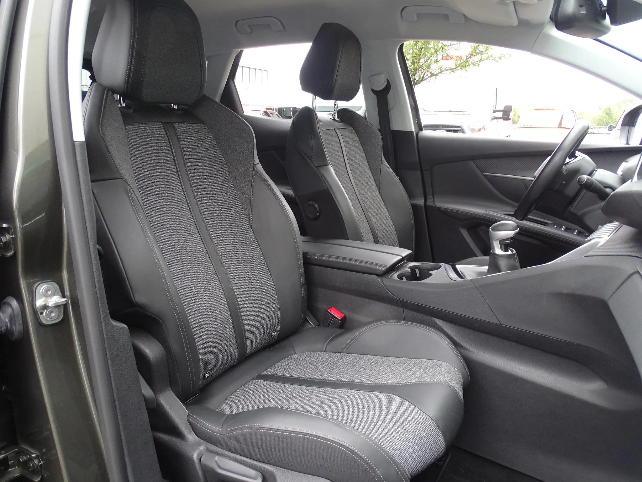 Peugeot-3008-image-12