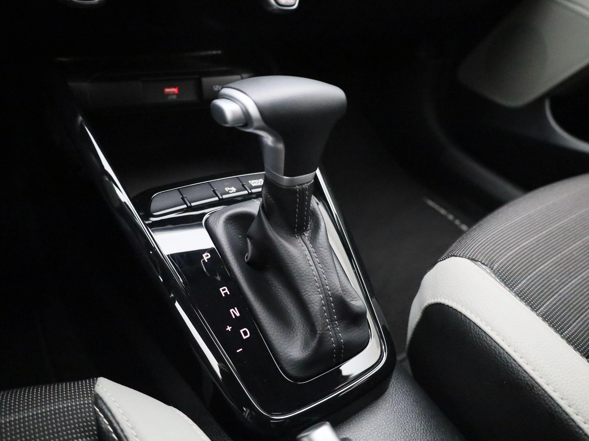 Kia-Stonic-image-19