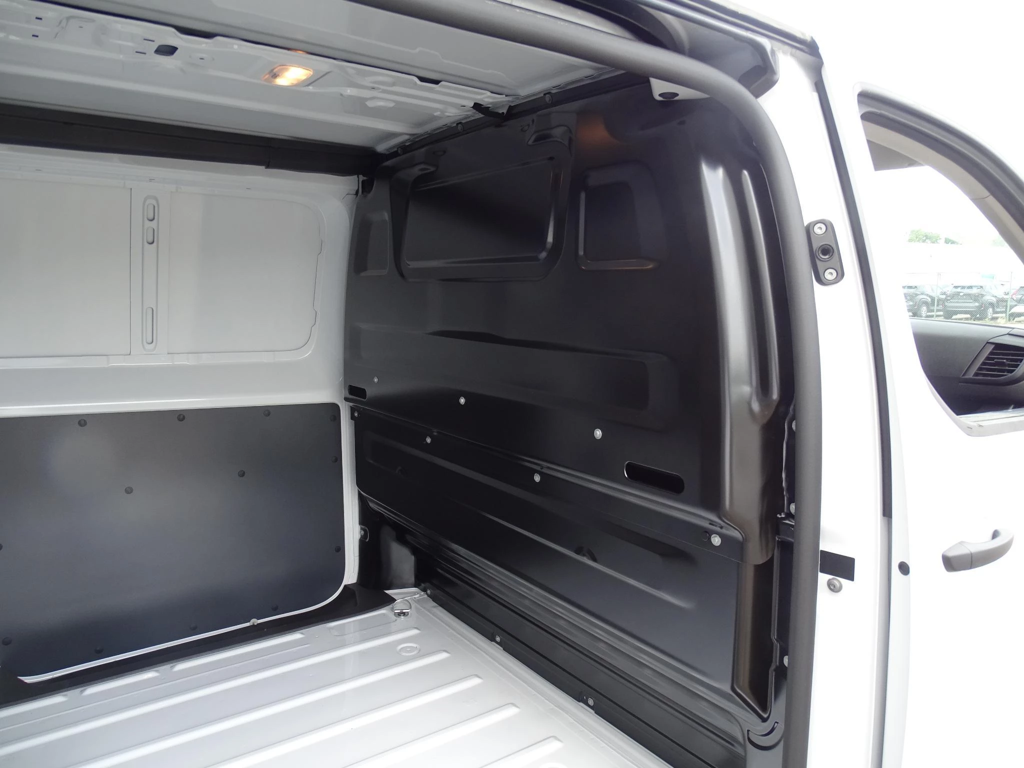 Opel Vivaro 2.0 Turbo 106kW Edition L3H1