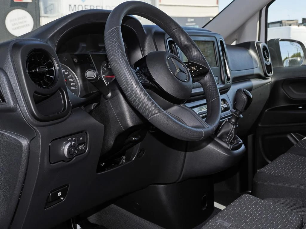 Mercedes-Benz-Vito 116-image-8