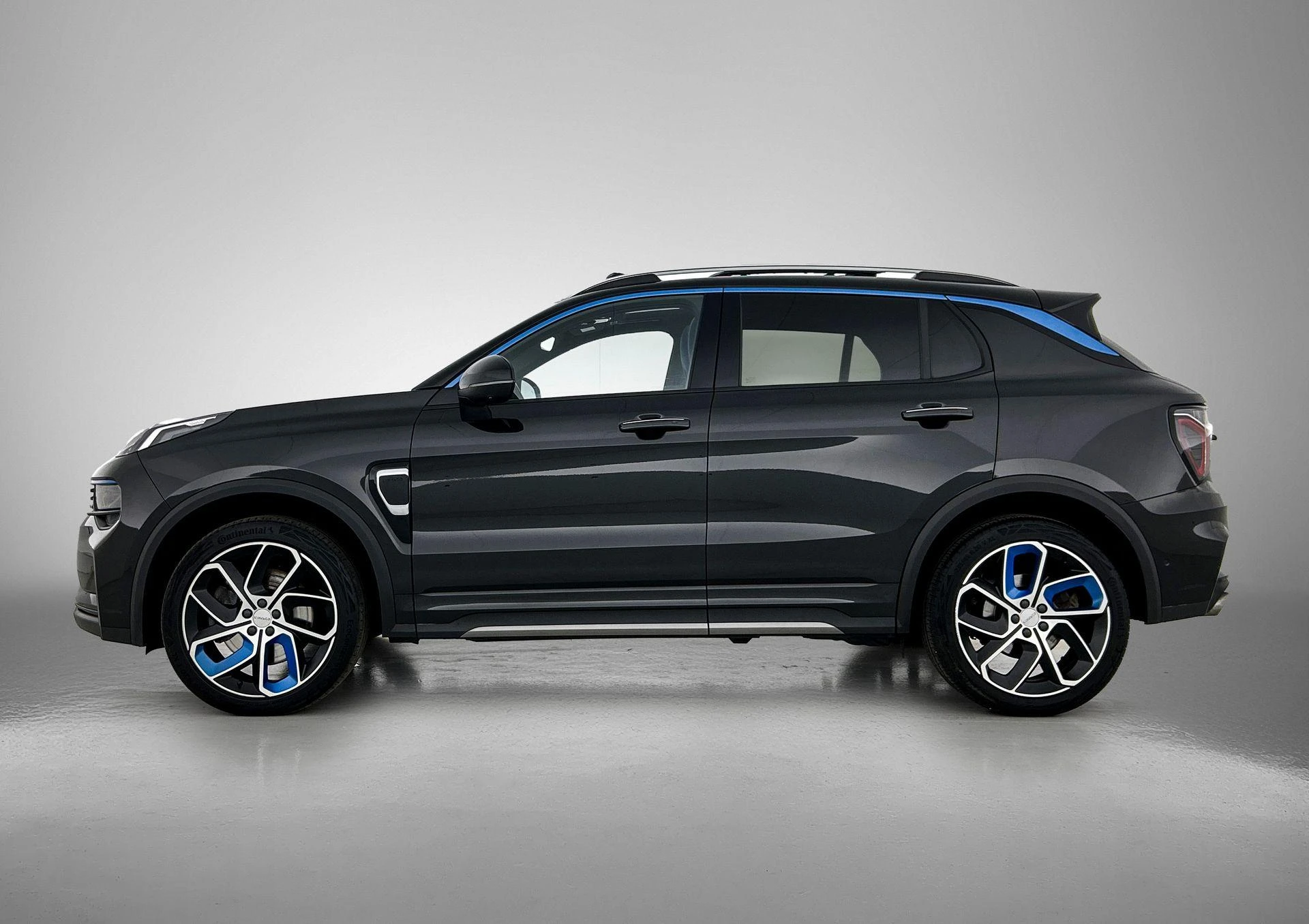 Lynk & Co-01-image-2