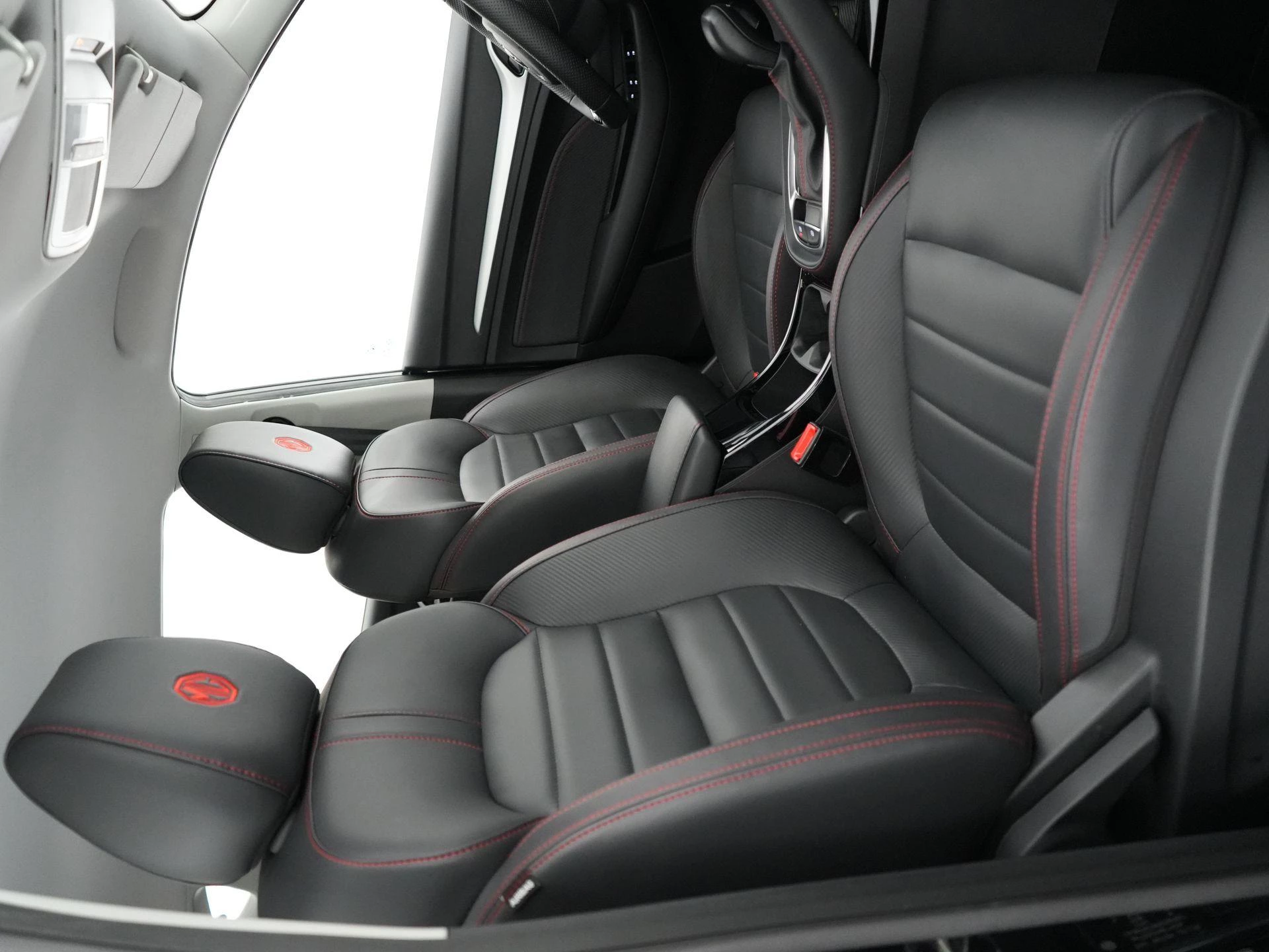 MG ZS ICE 1.0 AT LUXURY FWD