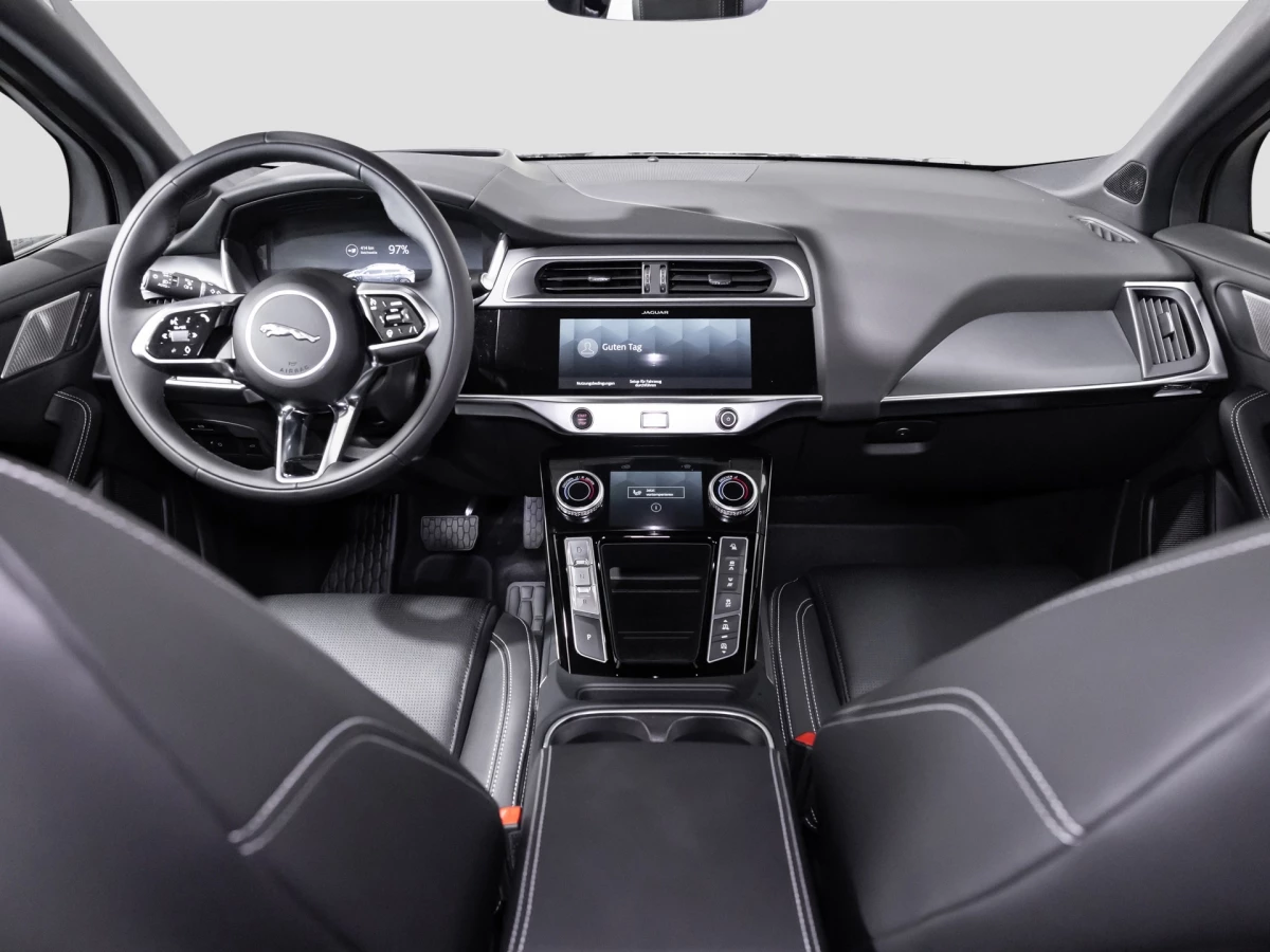 Jaguar-I-PACE-image-3