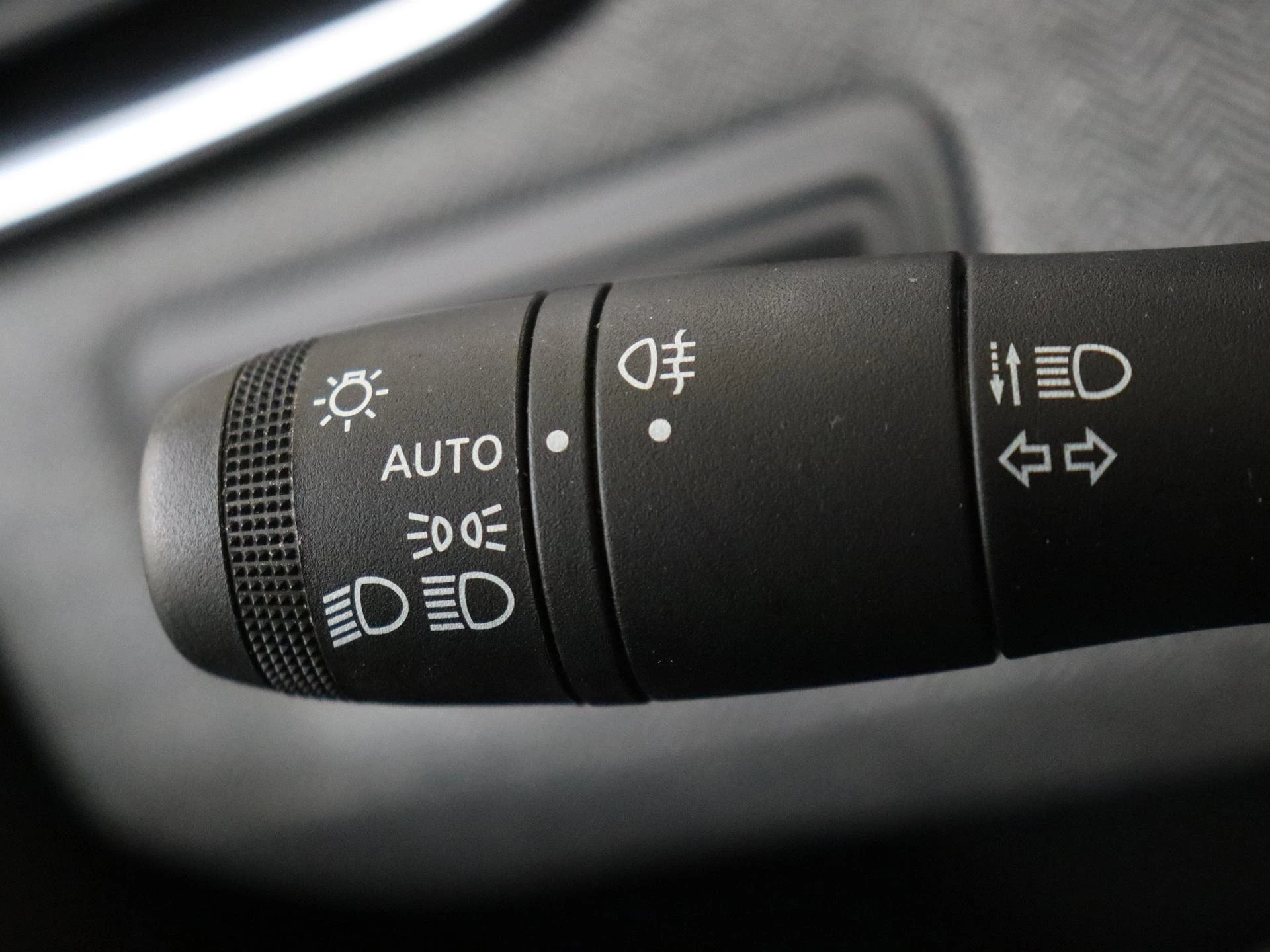 Renault-Clio-image-24