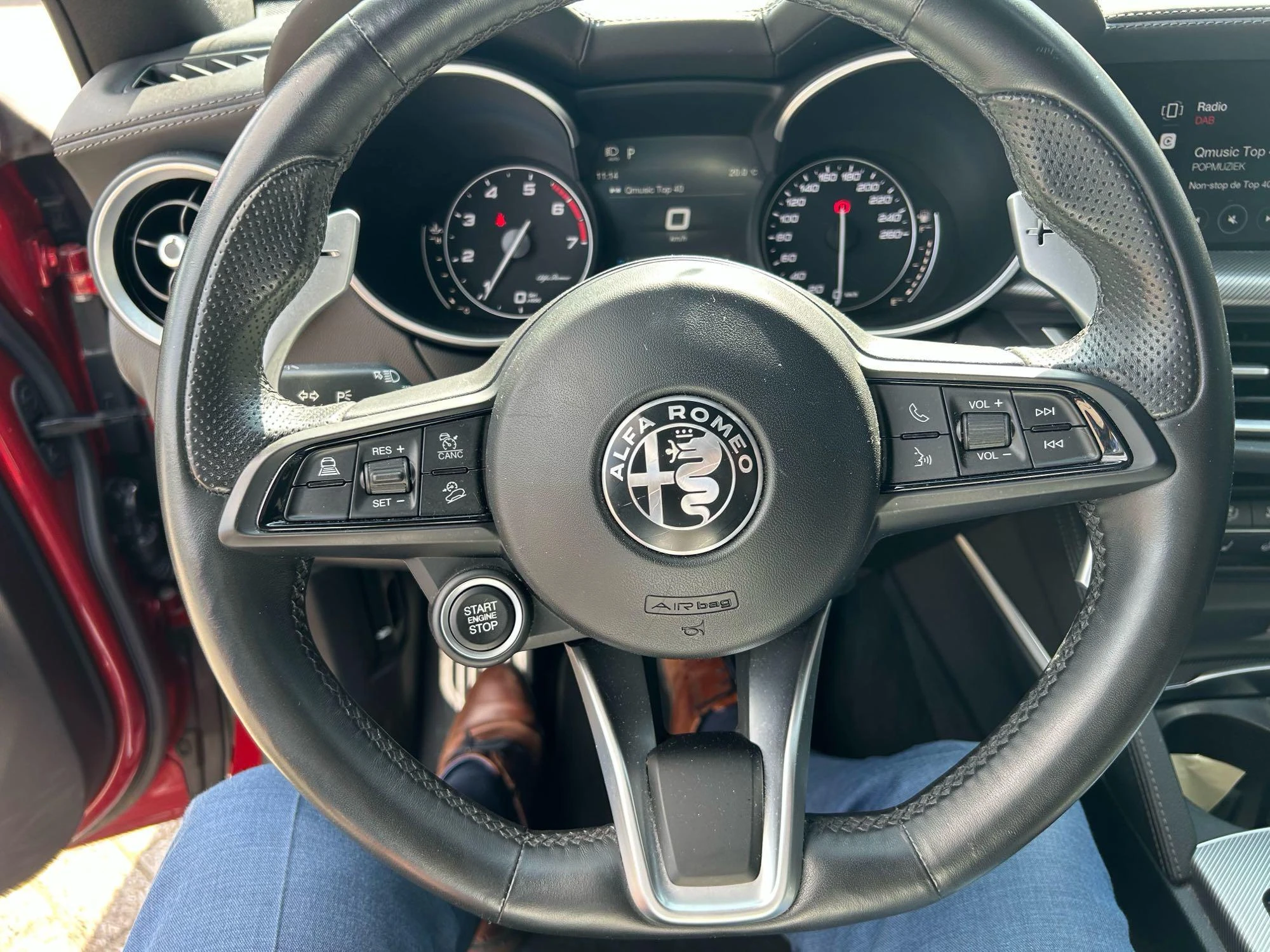 Alfa Romeo-Stelvio-image-2
