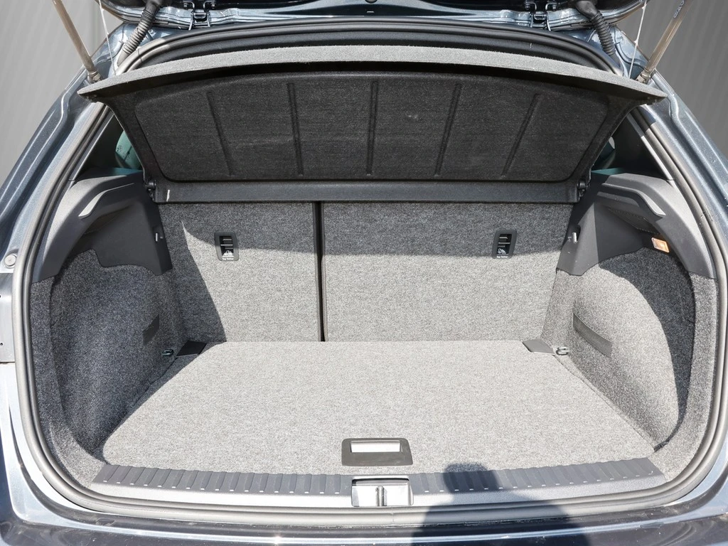 SEAT-Arona-image-5
