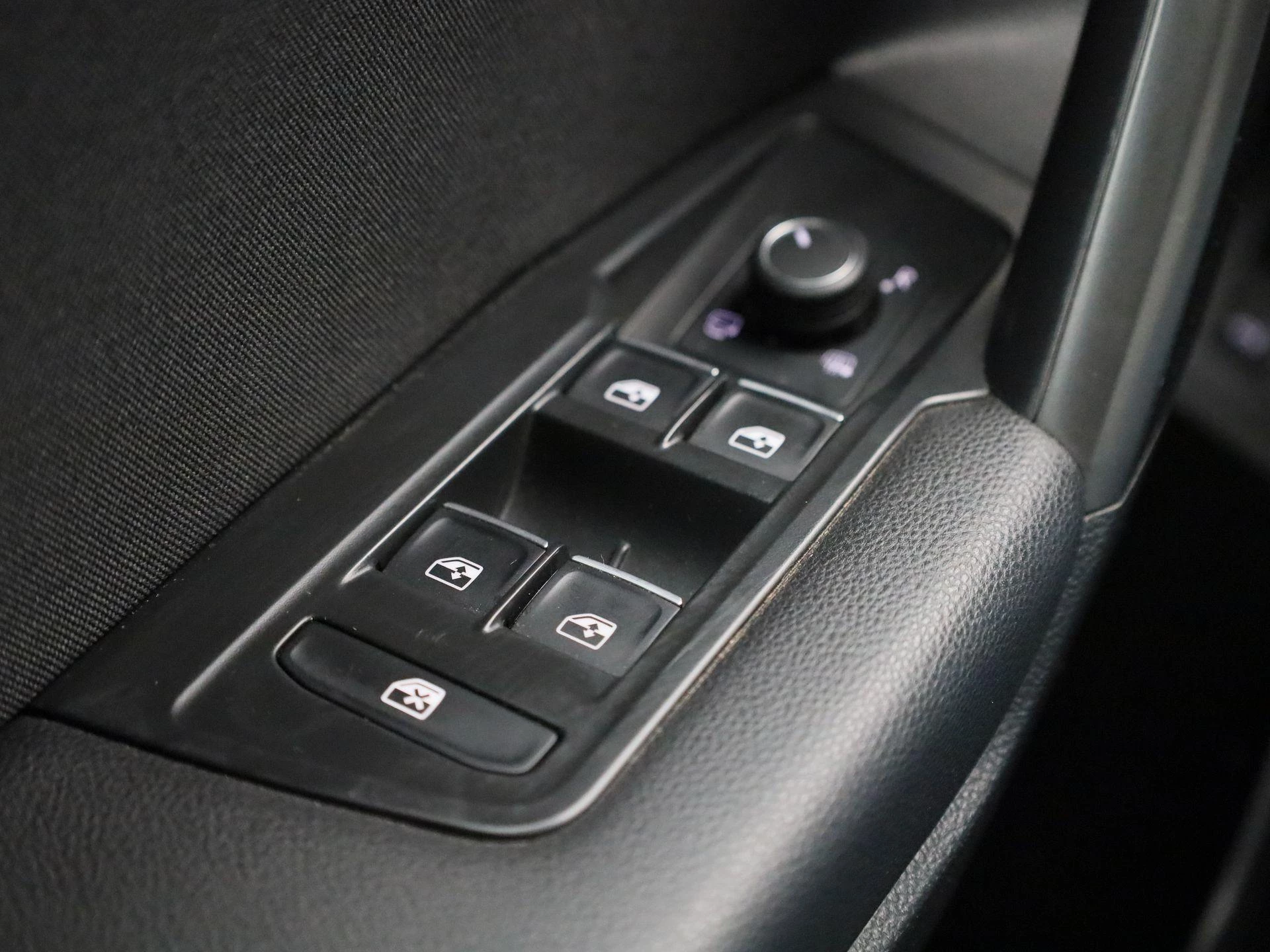 Volkswagen-Tiguan Allspace-image-32