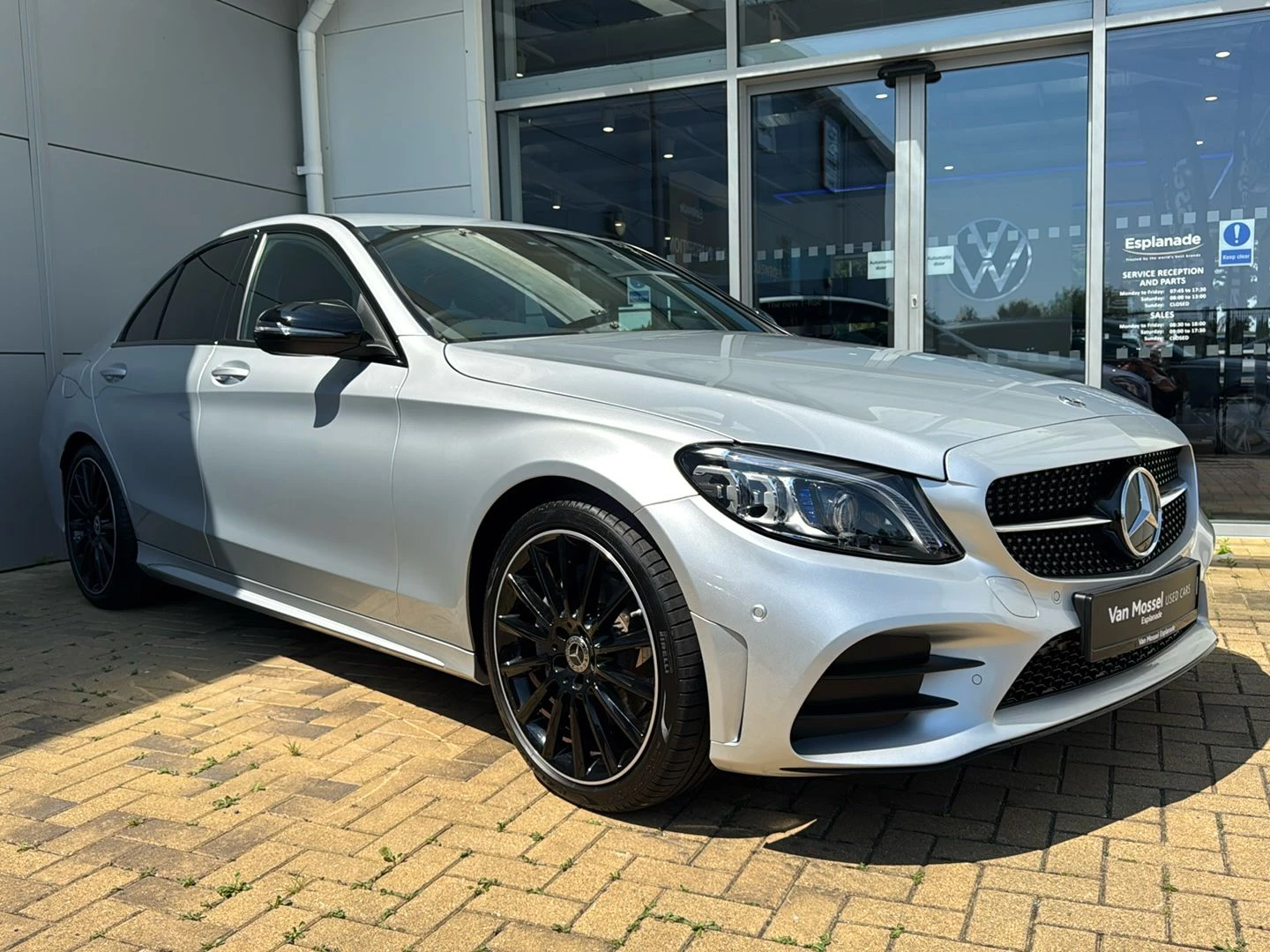 Mercedes-Benz C-Class CLASS C220d AMG Line Edition Premium 4dr 9G-Tronic
