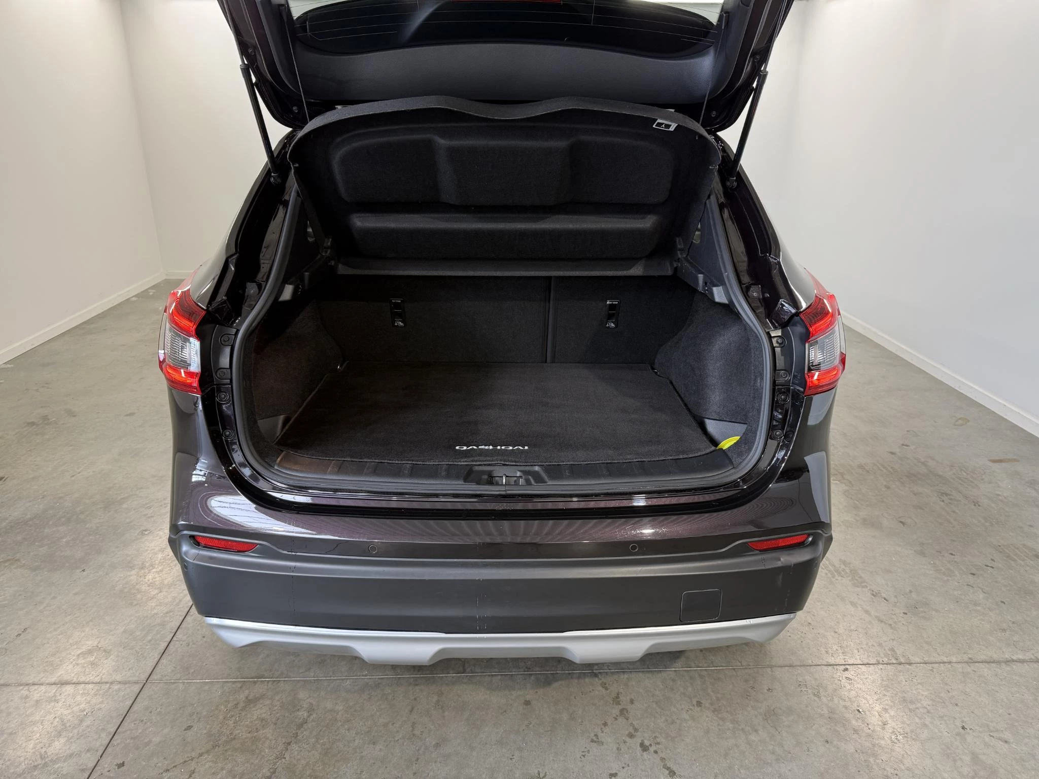 Nissan-QASHQAI-image-7