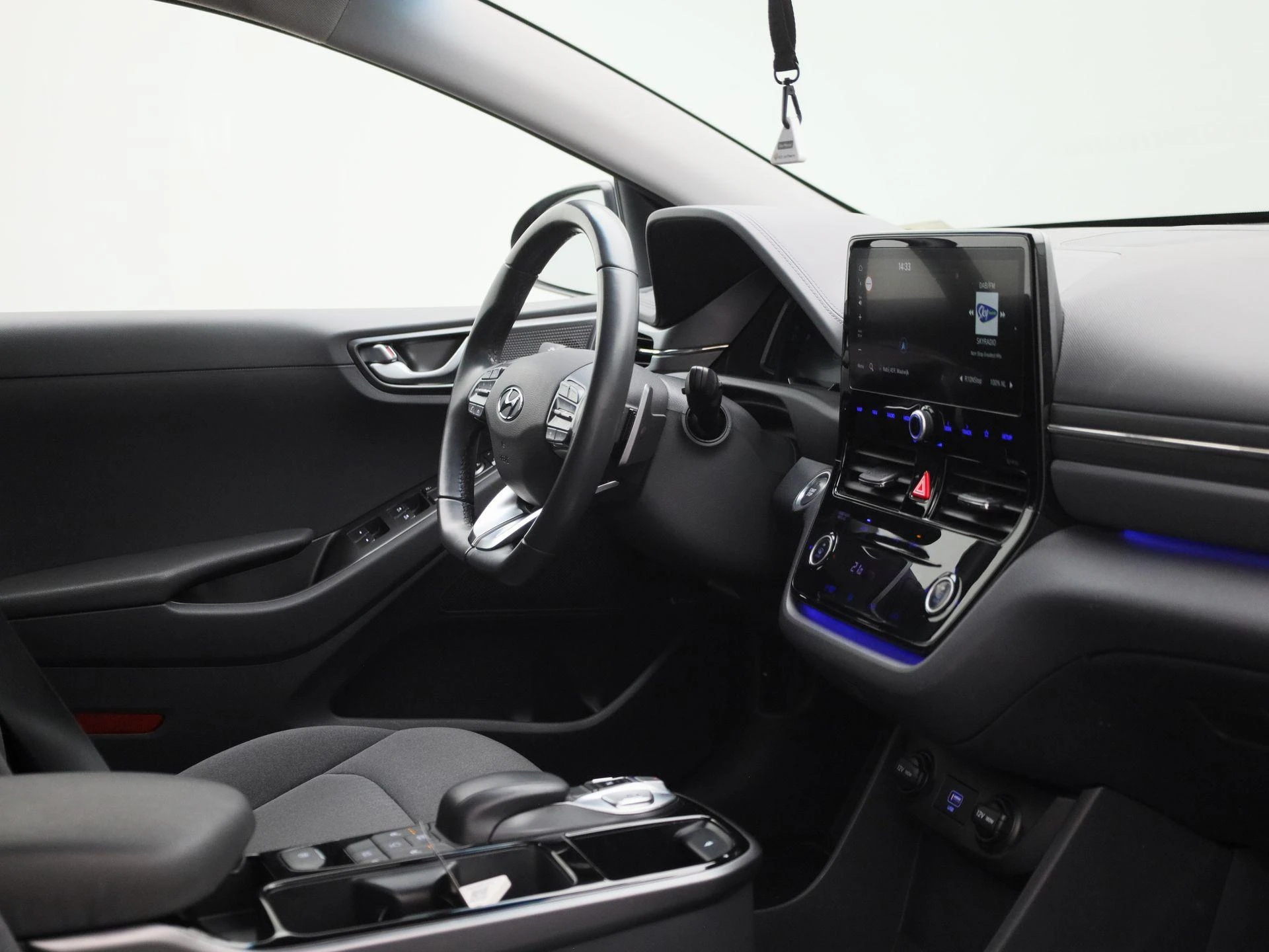 Hyundai-IONIQ-image-31