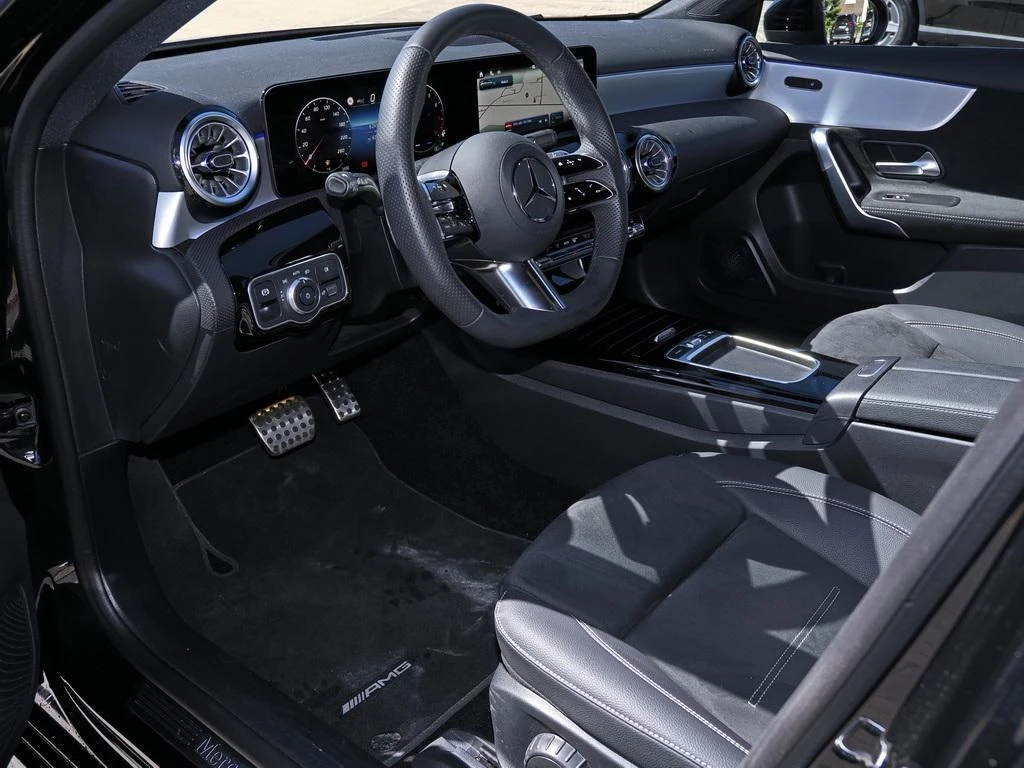 Mercedes-Benz-A-Klasse 200-image-8