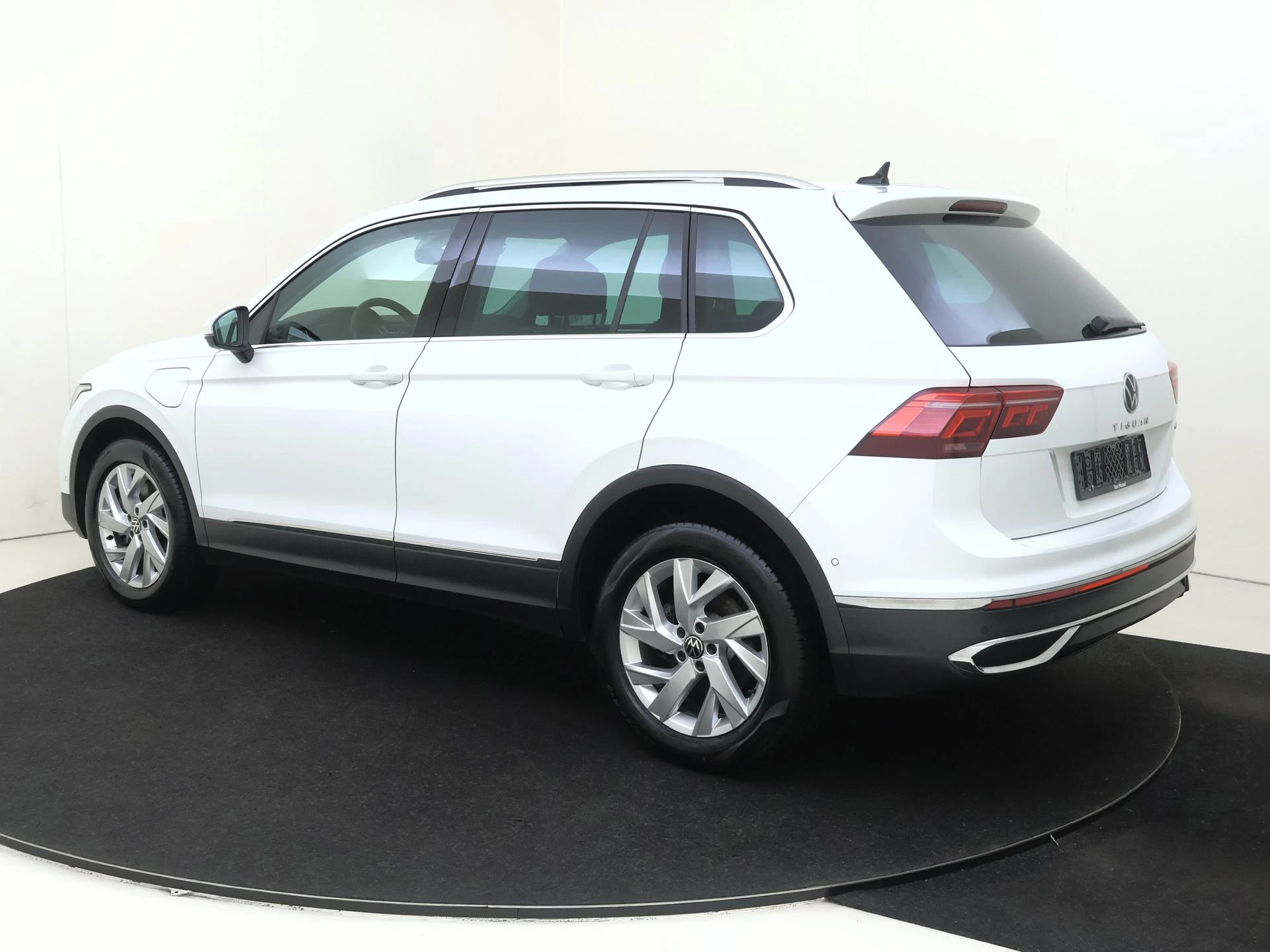 Volkswagen Tiguan 1.4 TSI eHybrid Elegance