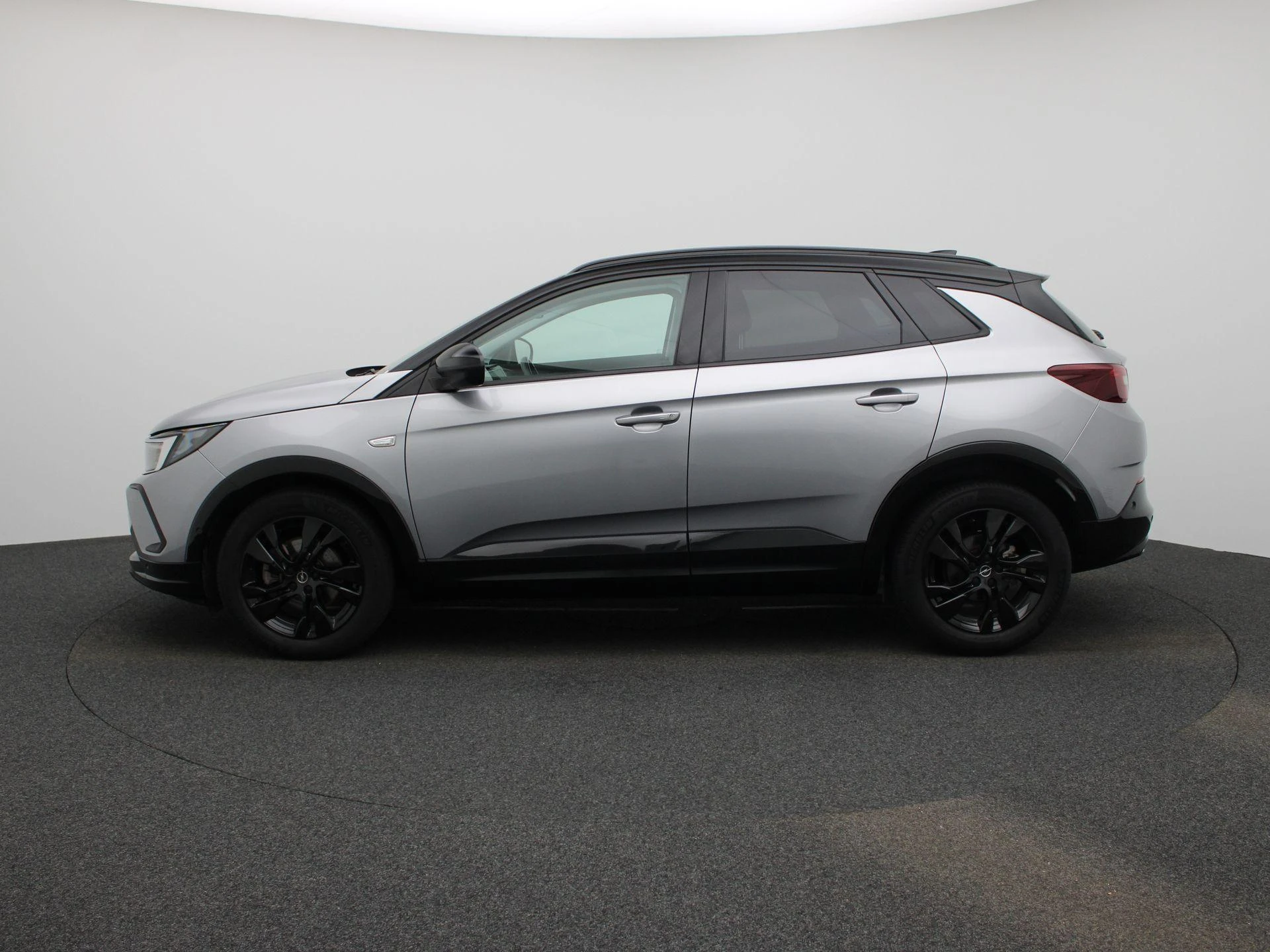 Opel-Grandland-image-3