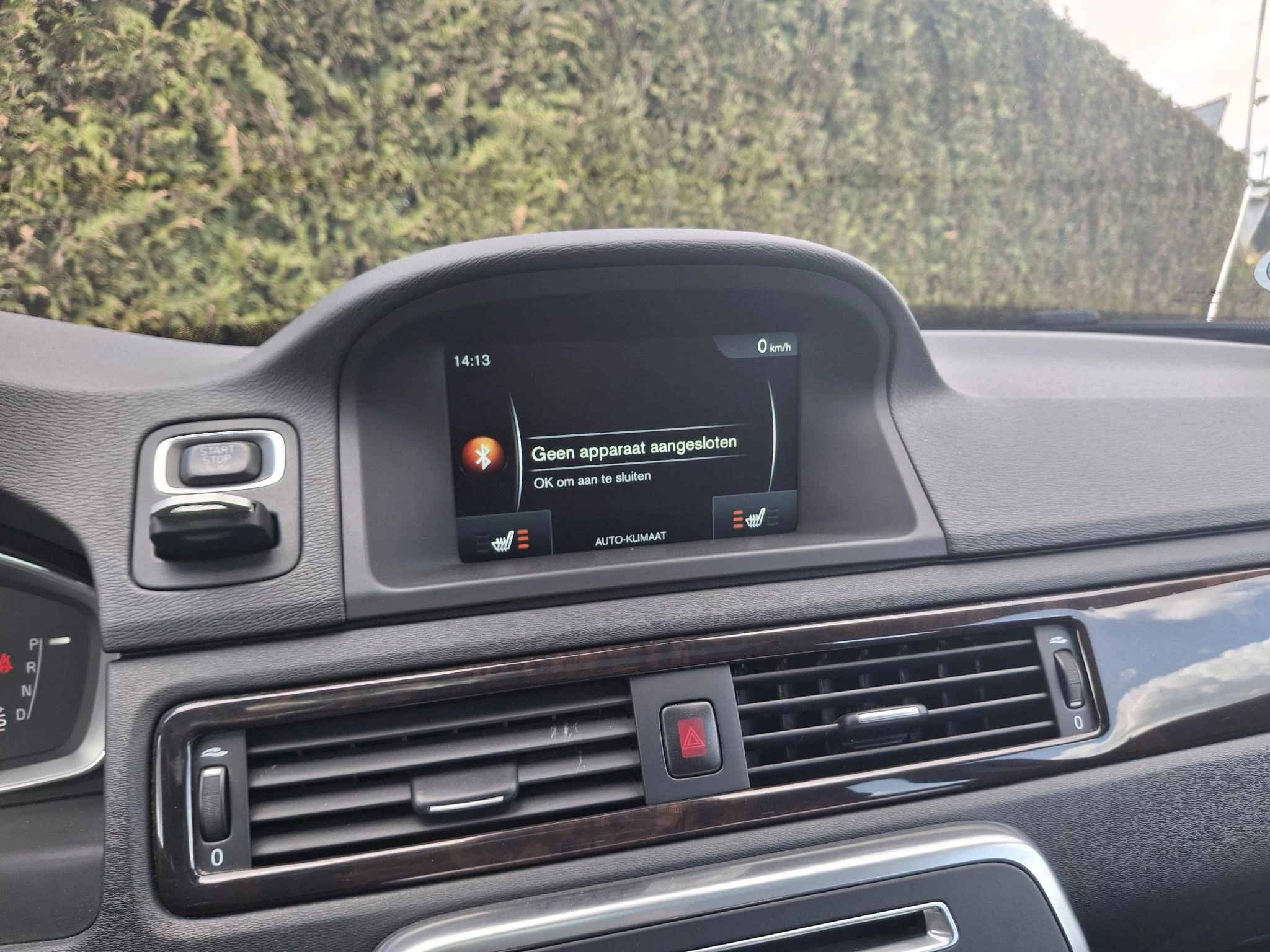 Volvo-V70-image-9
