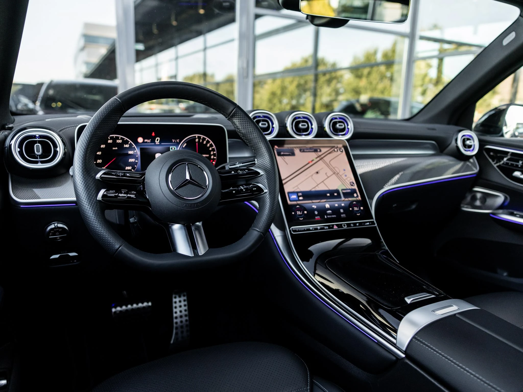 Mercedes-Benz-GLC-image-14
