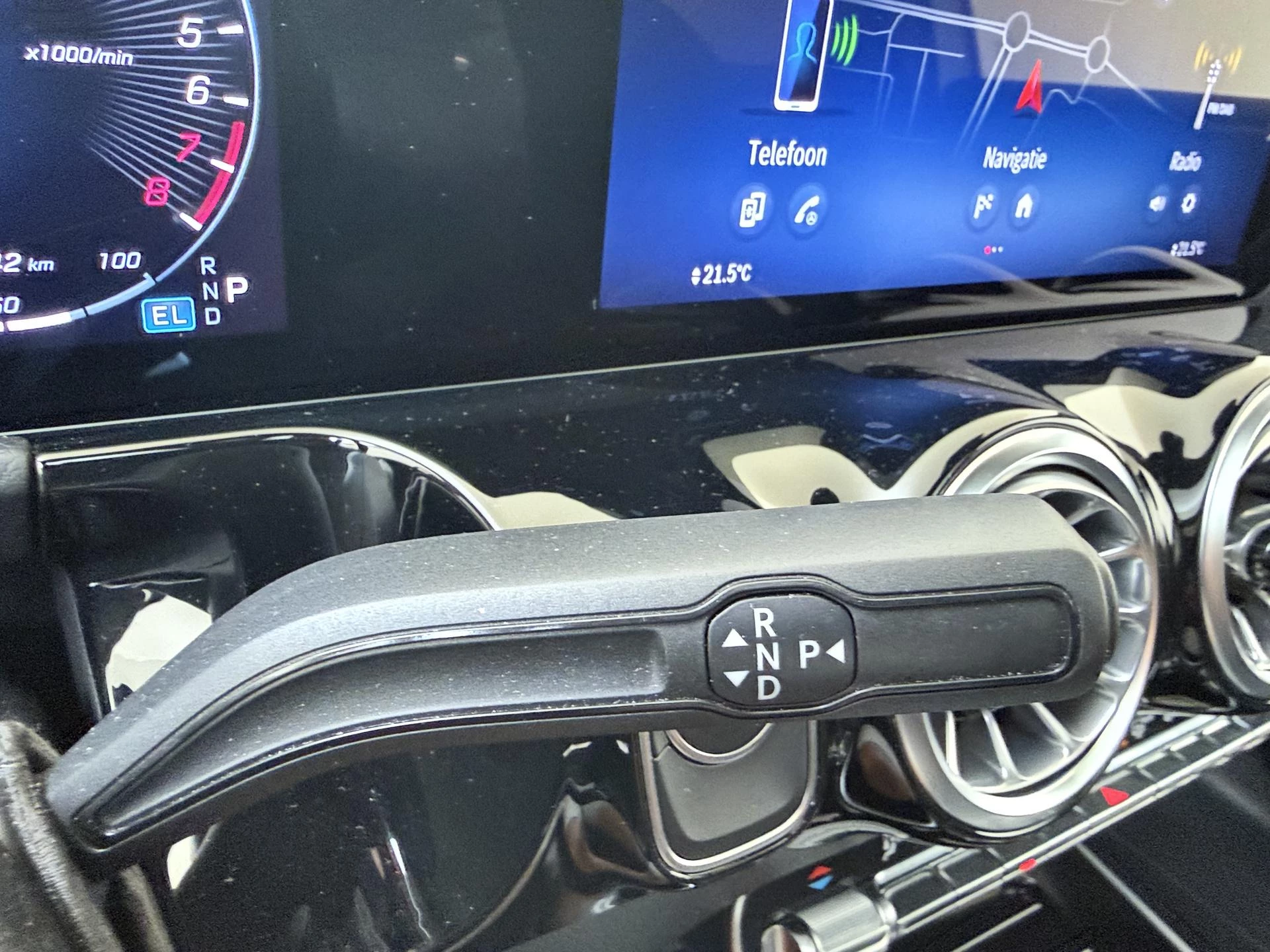 Mercedes-Benz B-Klasse 250 e Business Solution AMG