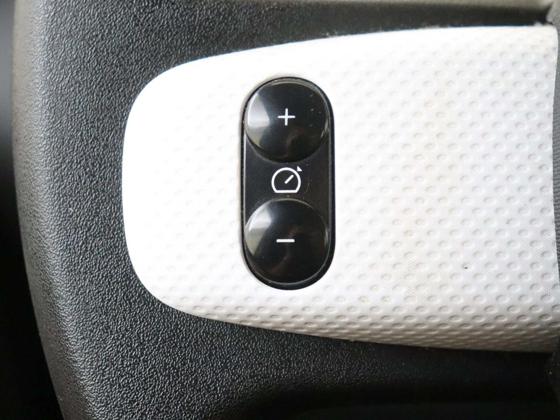 Renault-Twingo-image-11