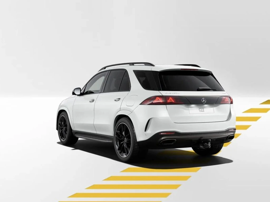 Mercedes-Benz-GLE 450 e-image-3