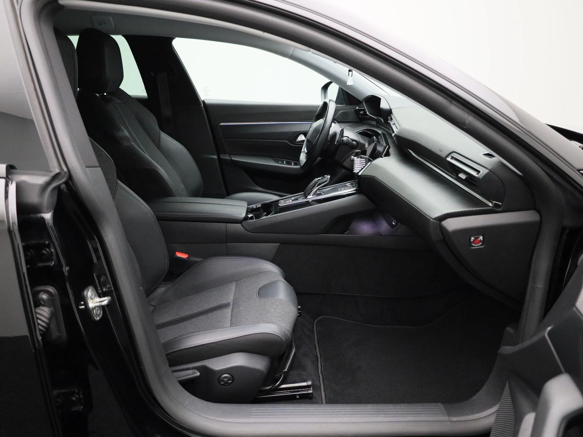 Peugeot-508-image-35