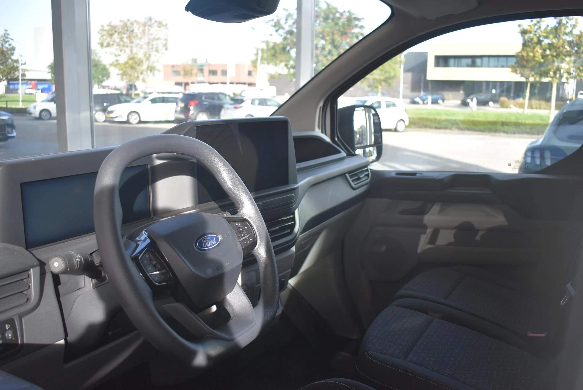 Ford-E-Transit-image-2