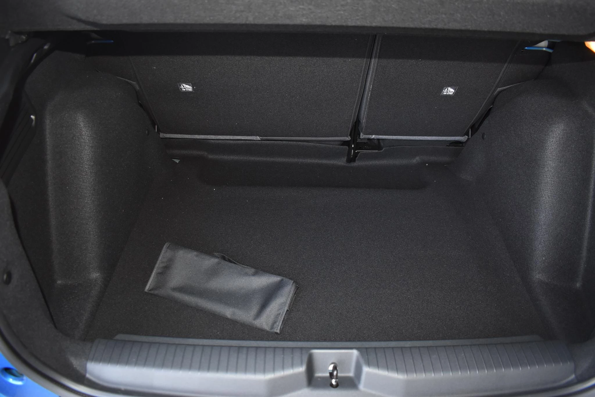 Opel Frontera 1.2 Turbo Hybrid Edition