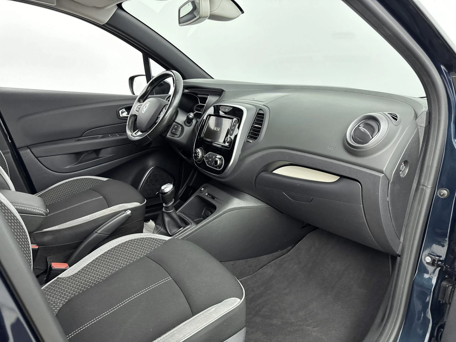 Renault-Captur-image-18