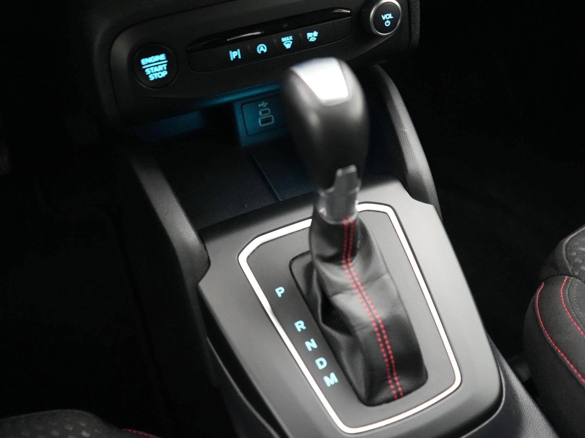 Ford Focus ST Line - Automaat - Carplay