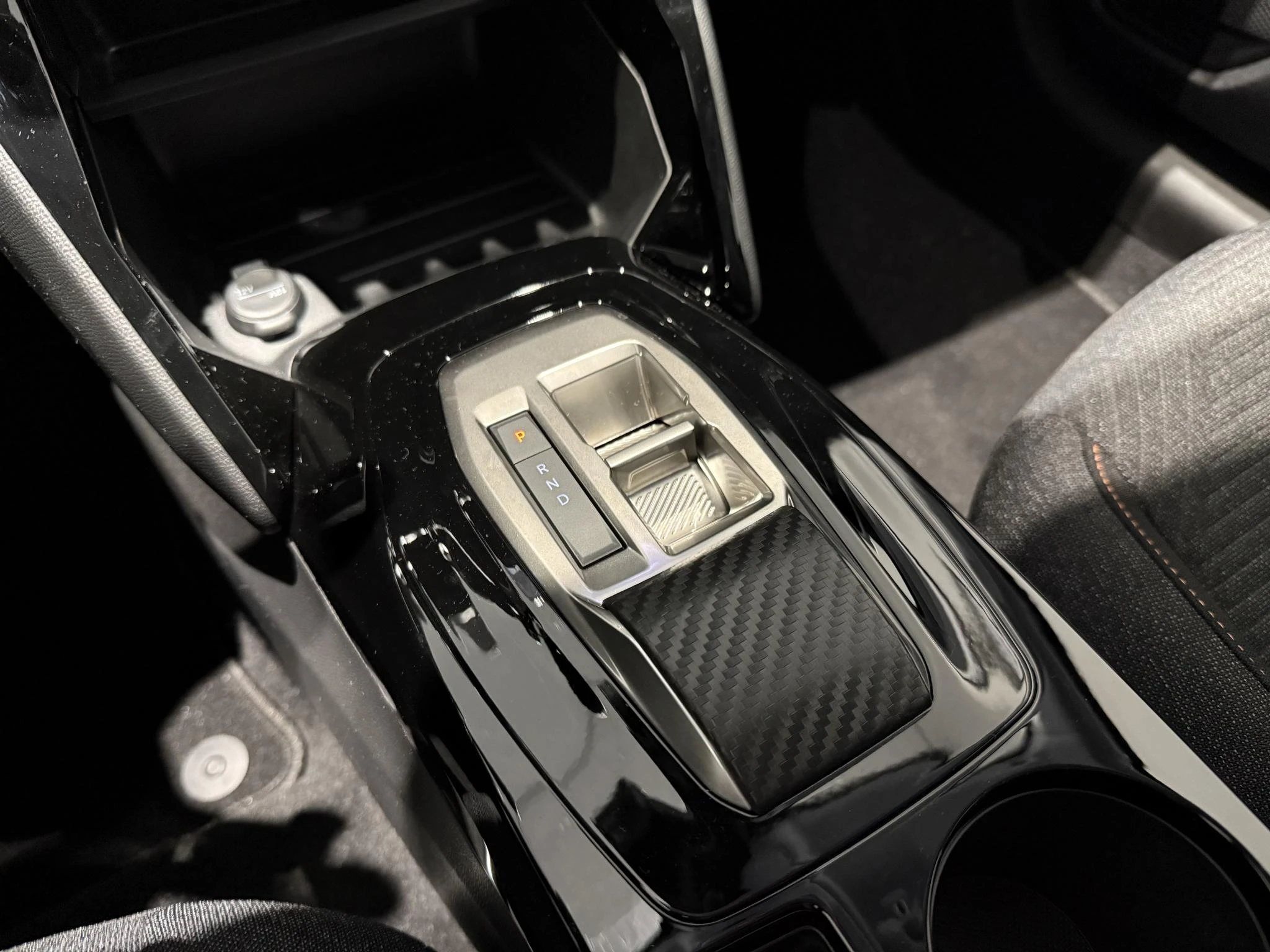 Peugeot 208 1.2 Hybrid 110 e-DCS6 Business