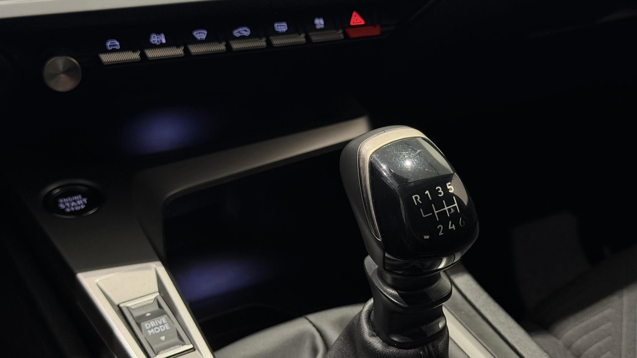 Peugeot-308-image-12